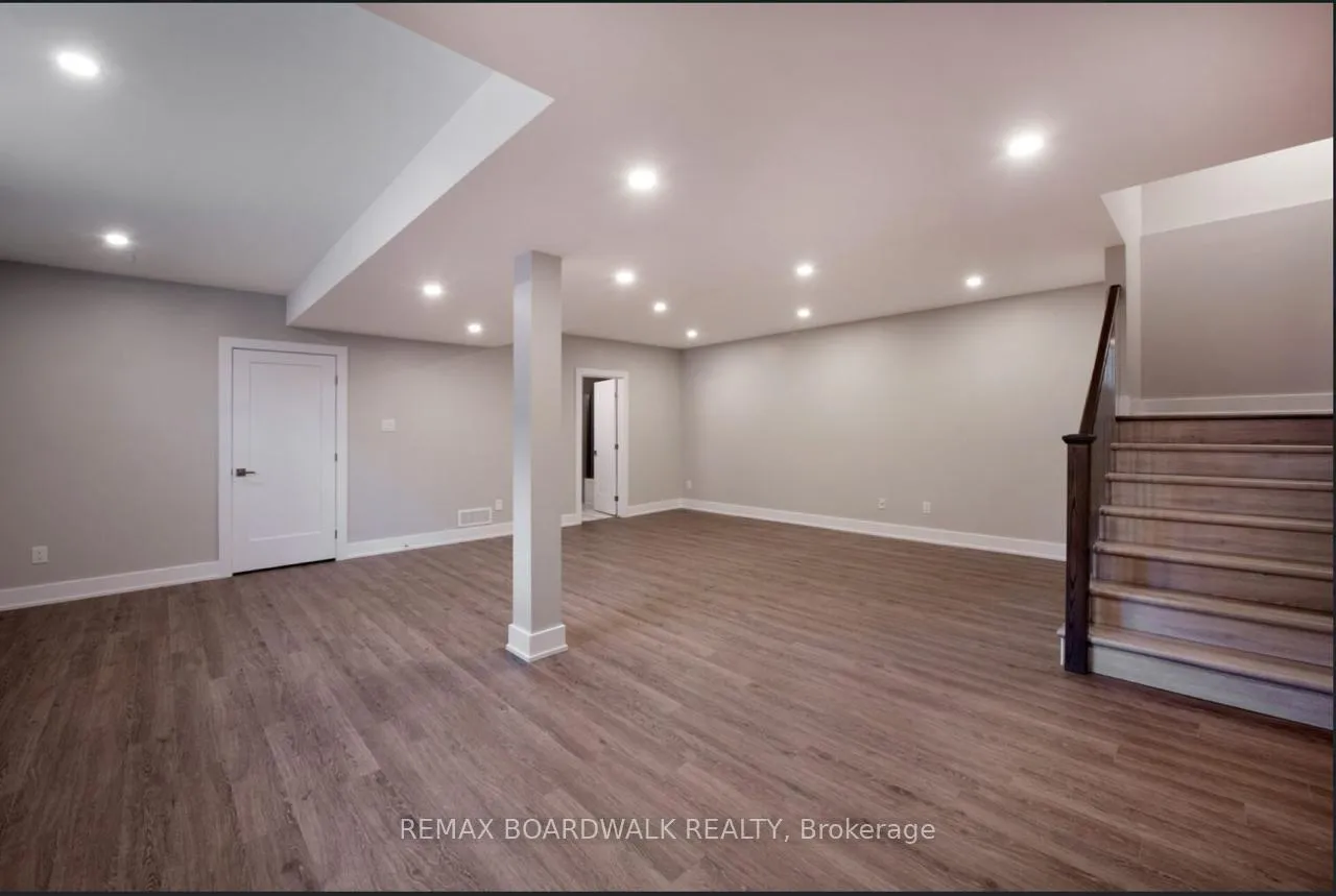 Photo 17 of 2928 Ahearn Avenue, Ottawa, Britannia — HOMEH