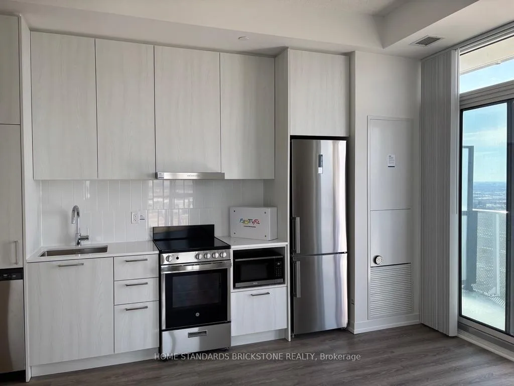 Photo 1 of Unit 3211, 195 Commerce Street, Vaughan, Vaughan Corporate Centre — HOMEH