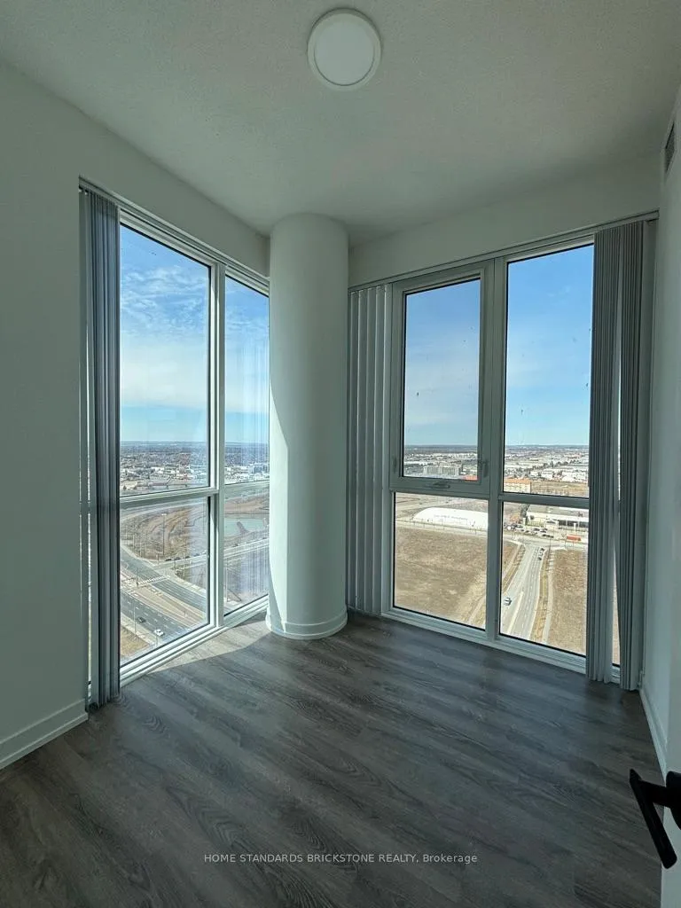 Photo 7 of Unit 3211, 195 Commerce Street, Vaughan, Vaughan Corporate Centre — HOMEH