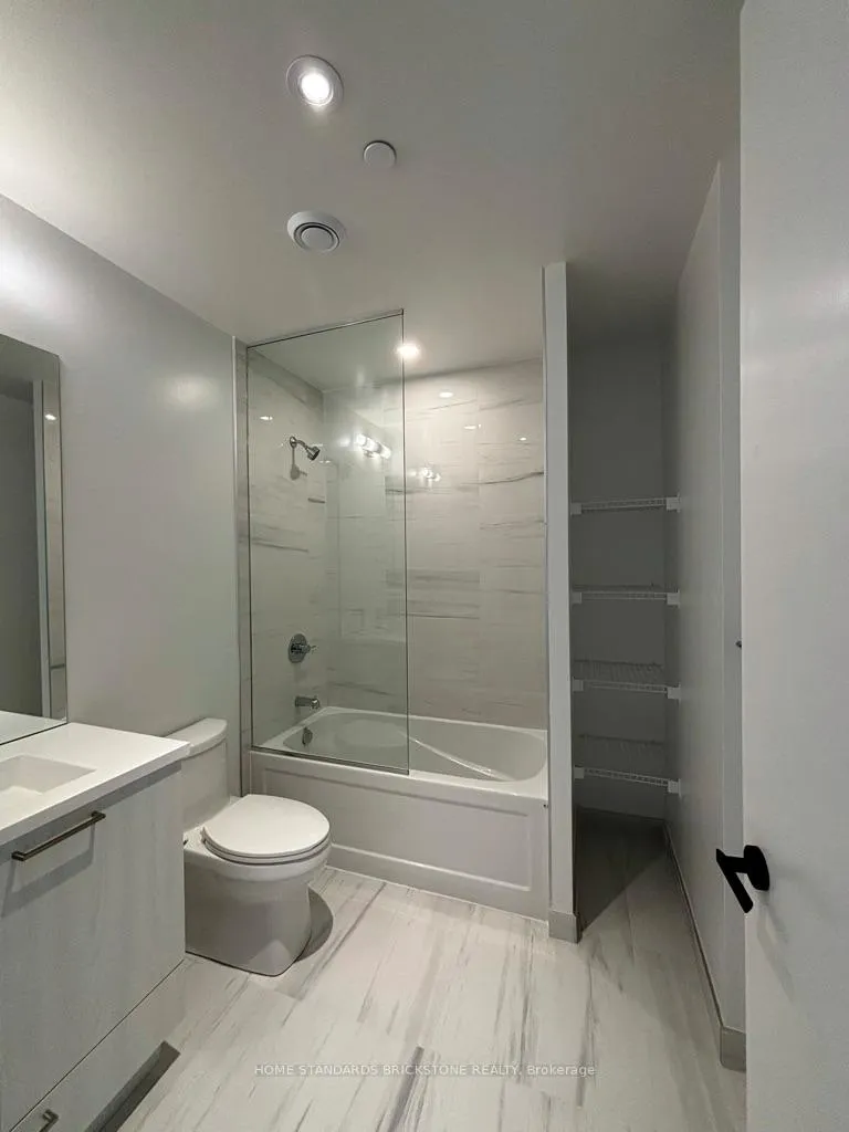 Photo 12 of Unit 3211, 195 Commerce Street, Vaughan, Vaughan Corporate Centre — HOMEH