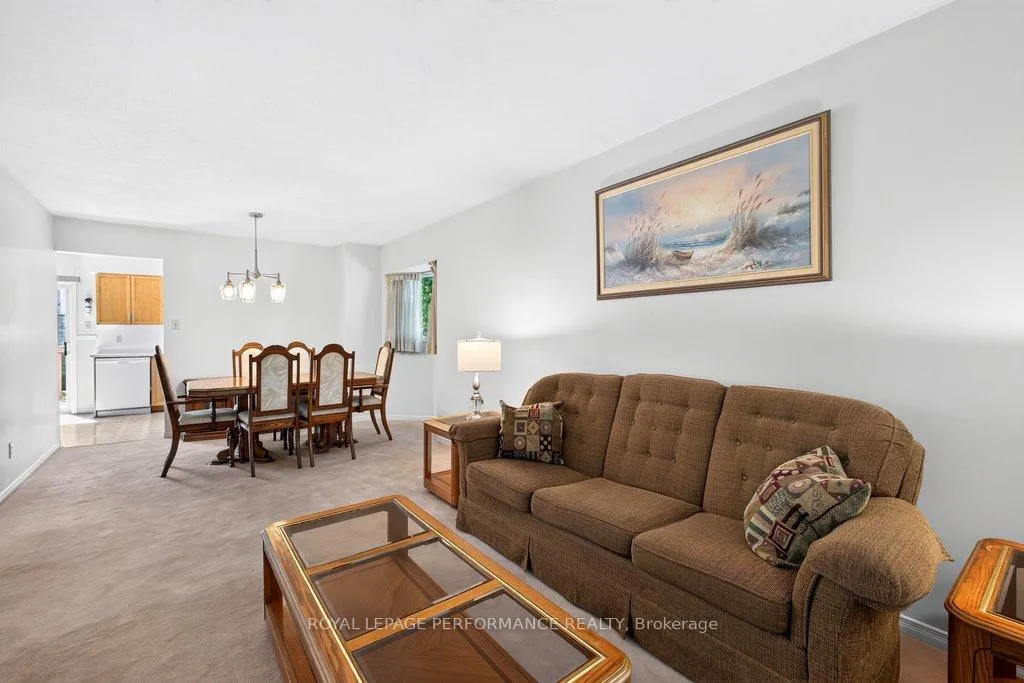 Photo 8 of 38 Burlington Crescent, Ottawa, Hunt Club Park/Greenboro — HOMEH