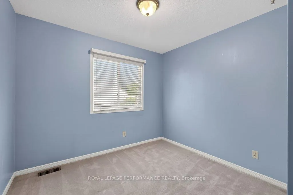 Photo 31 of 38 Burlington Crescent, Ottawa, Hunt Club Park/Greenboro — HOMEH