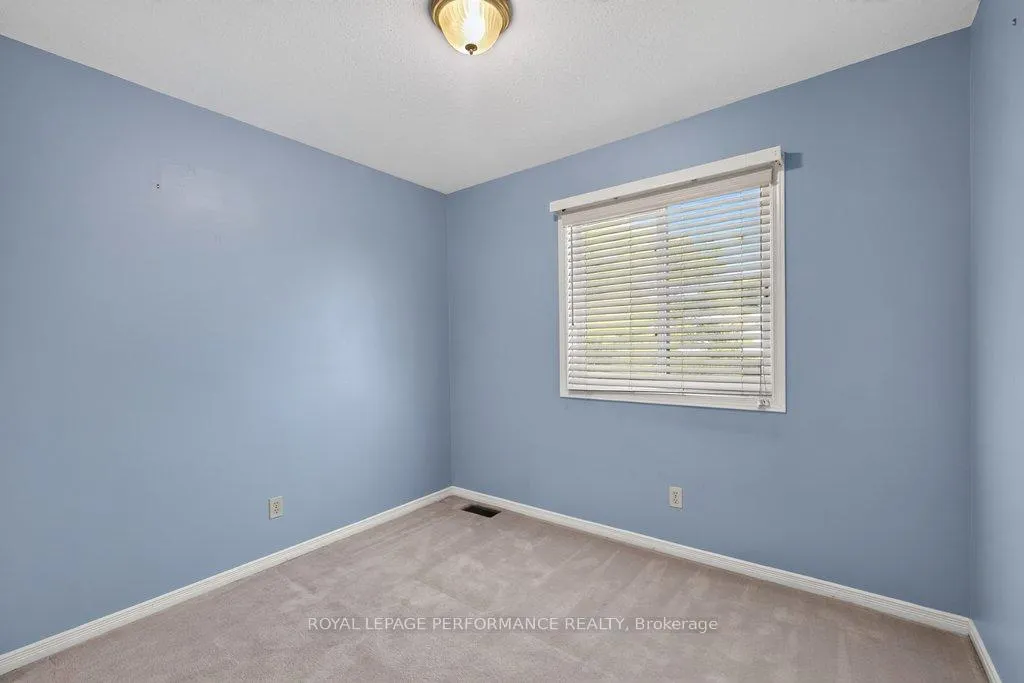 Photo 33 of 38 Burlington Crescent, Ottawa, Hunt Club Park/Greenboro — HOMEH
