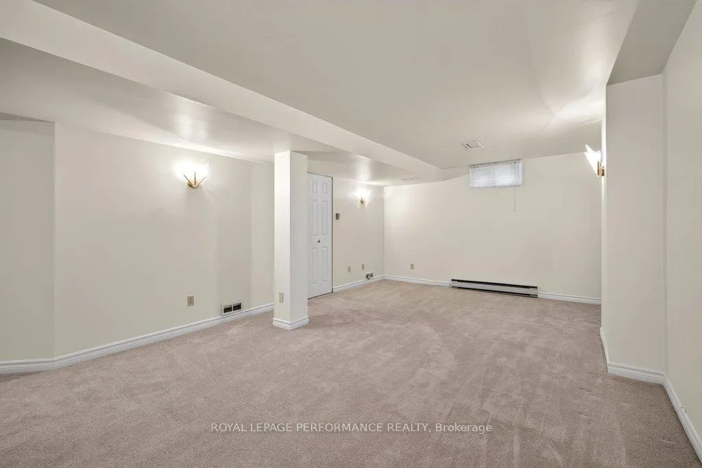 Photo 37 of 38 Burlington Crescent, Ottawa, Hunt Club Park/Greenboro — HOMEH