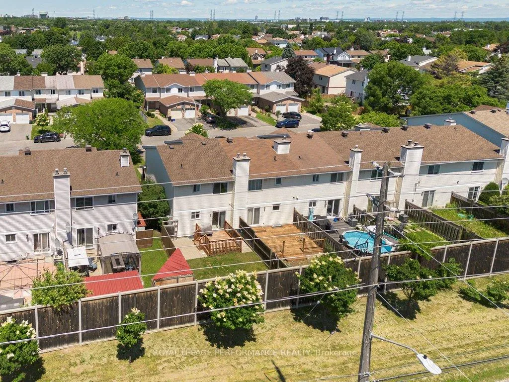 Photo 45 of 38 Burlington Crescent, Ottawa, Hunt Club Park/Greenboro — HOMEH