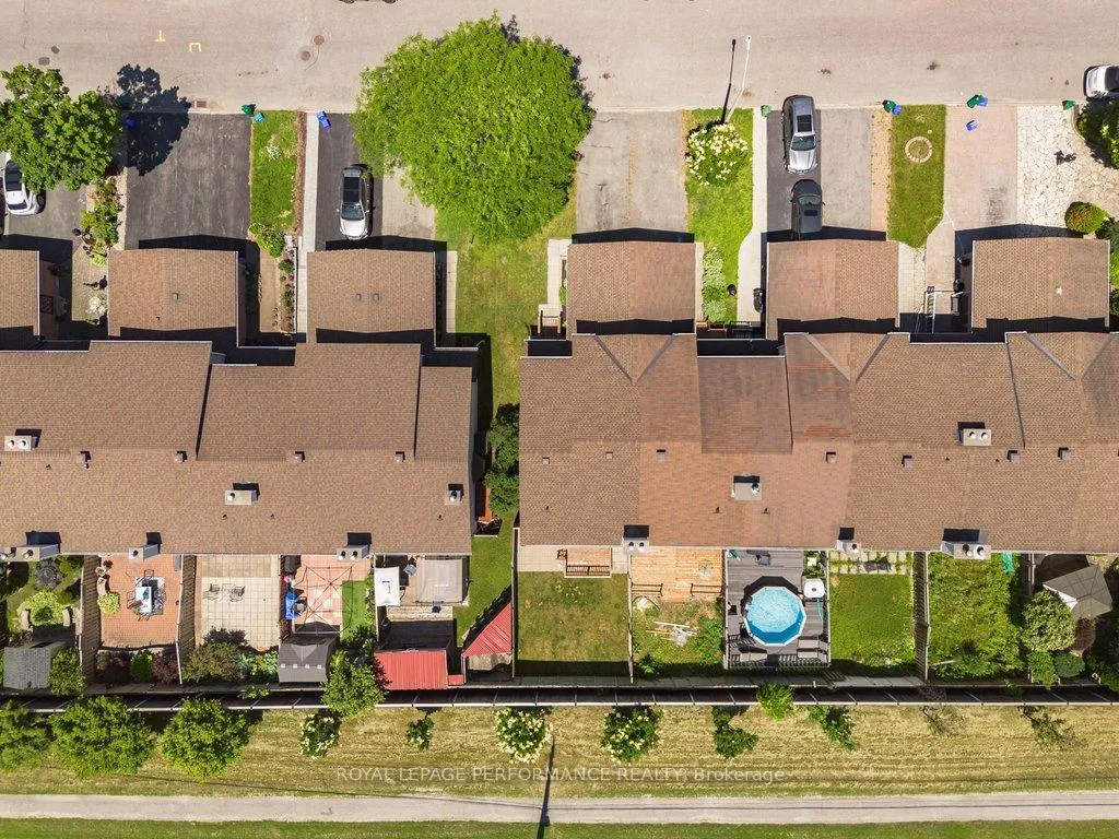 Photo 47 of 38 Burlington Crescent, Ottawa, Hunt Club Park/Greenboro — HOMEH