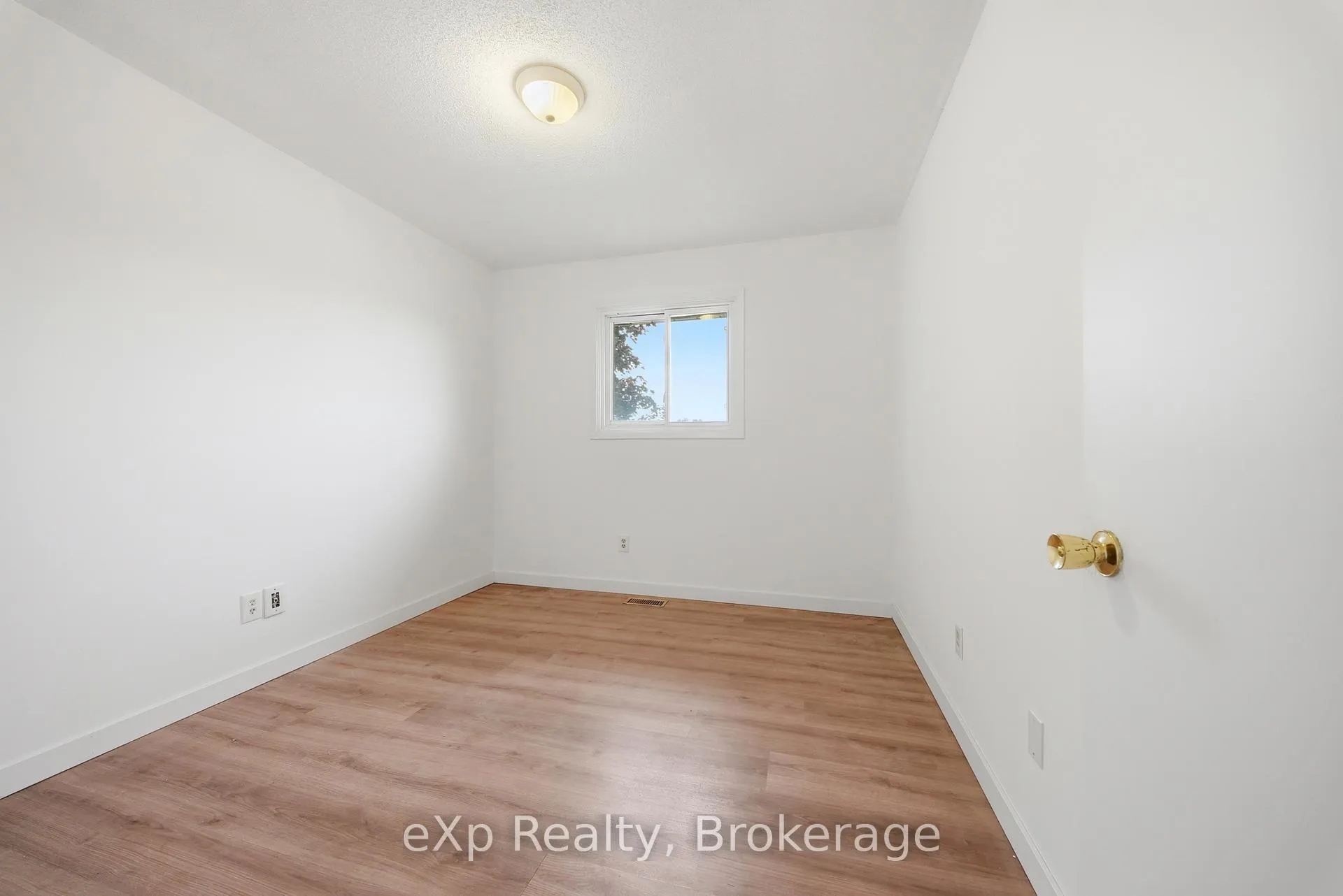 Photo 17 of 342 Front Street, Quinte West, Trenton Ward — HOMEH