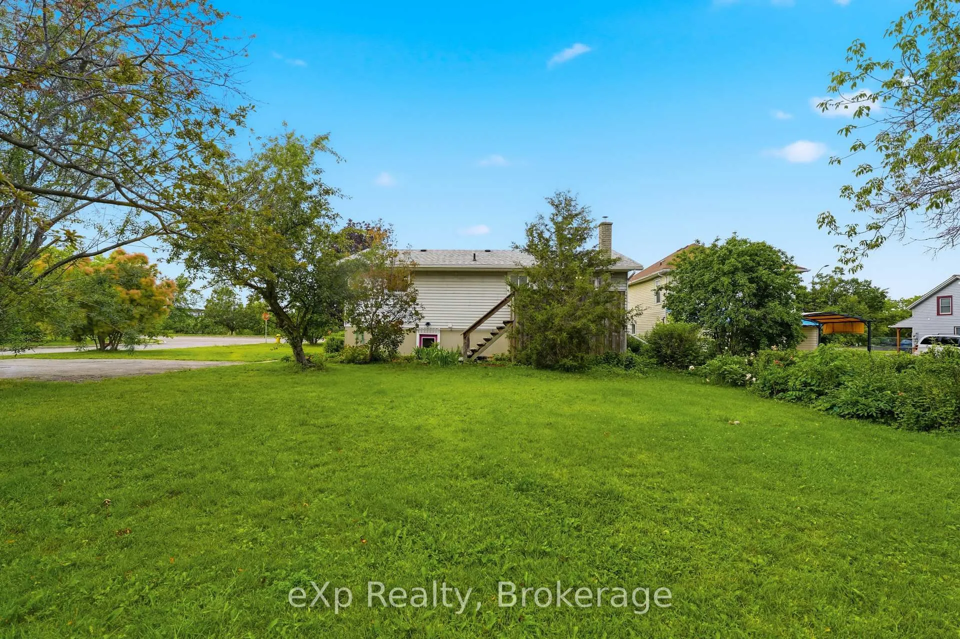 Photo 33 of 342 Front Street, Quinte West, Trenton Ward — HOMEH