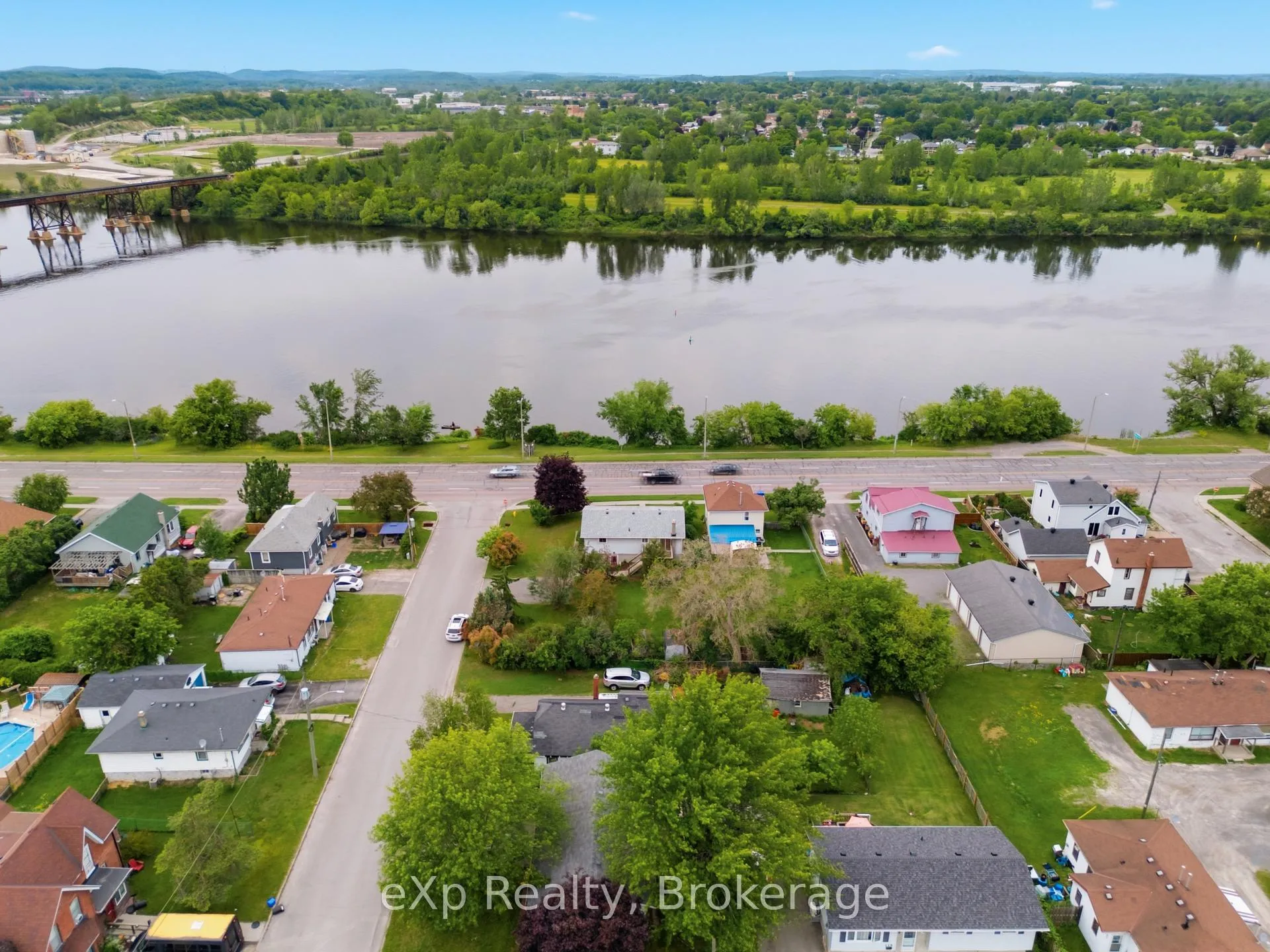 Photo 44 of 342 Front Street, Quinte West, Trenton Ward — HOMEH