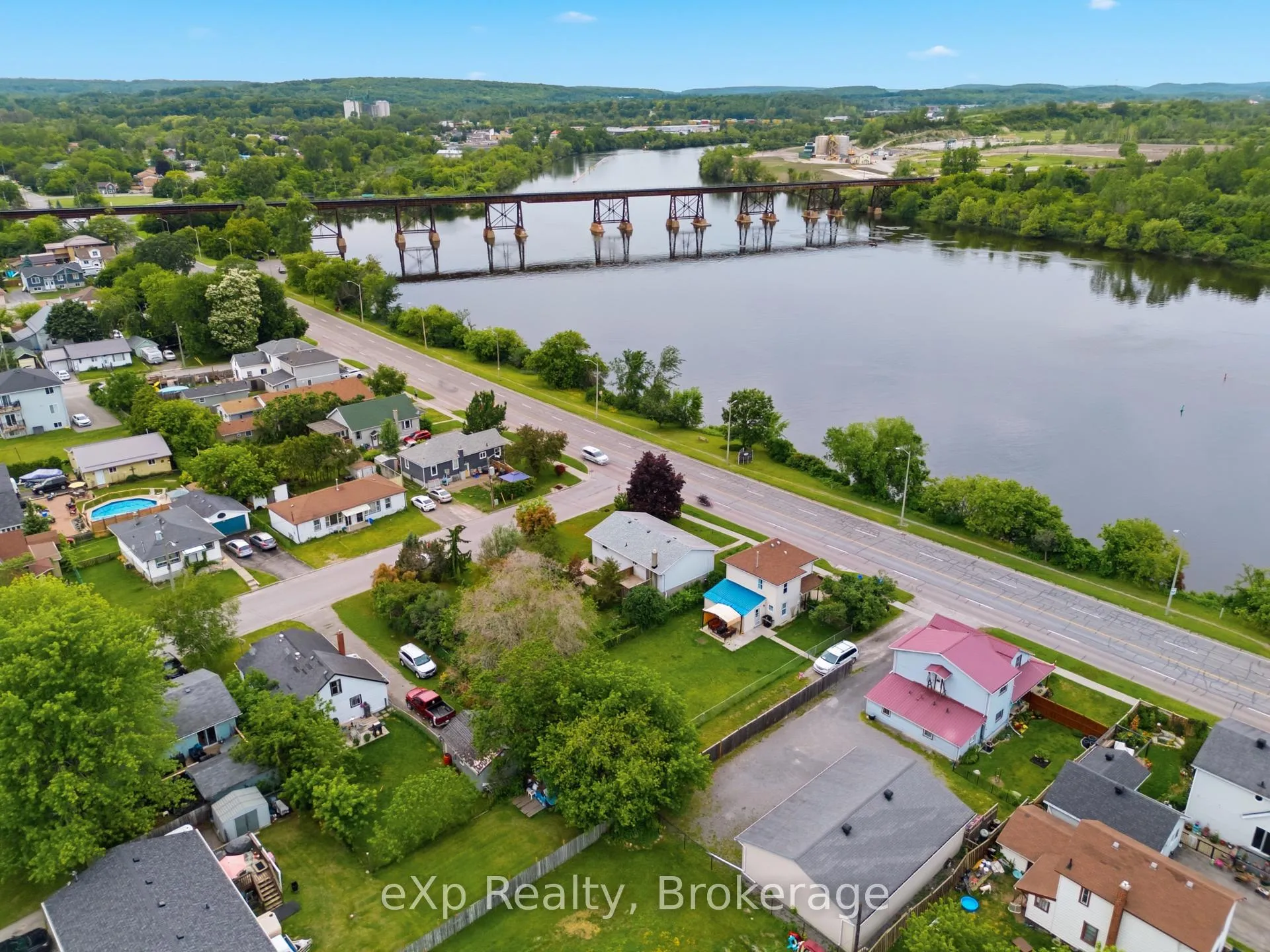 Photo 45 of 342 Front Street, Quinte West, Trenton Ward — HOMEH