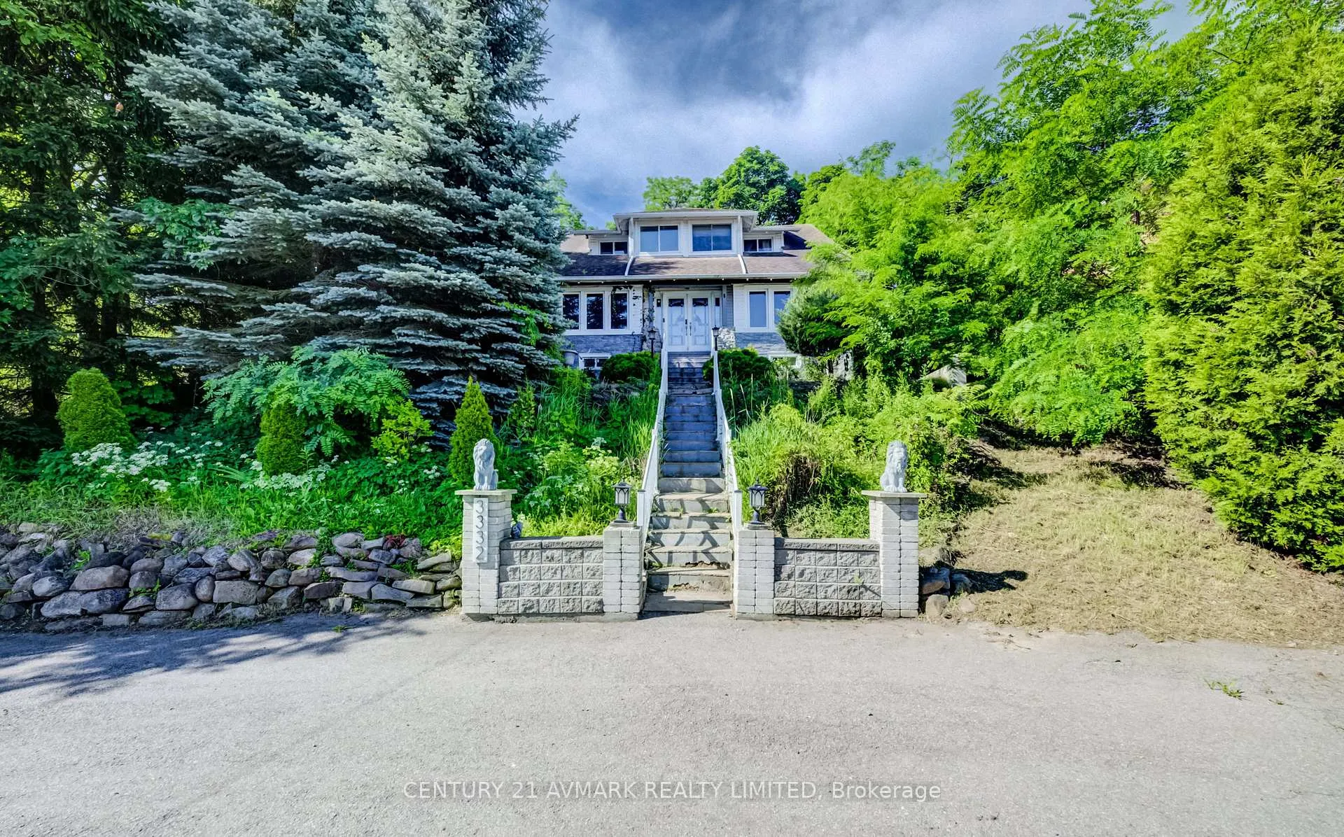 Photo 2 of 3332 King Street, Lincoln, Lincoln-Jordan/Vineland — HOMEH