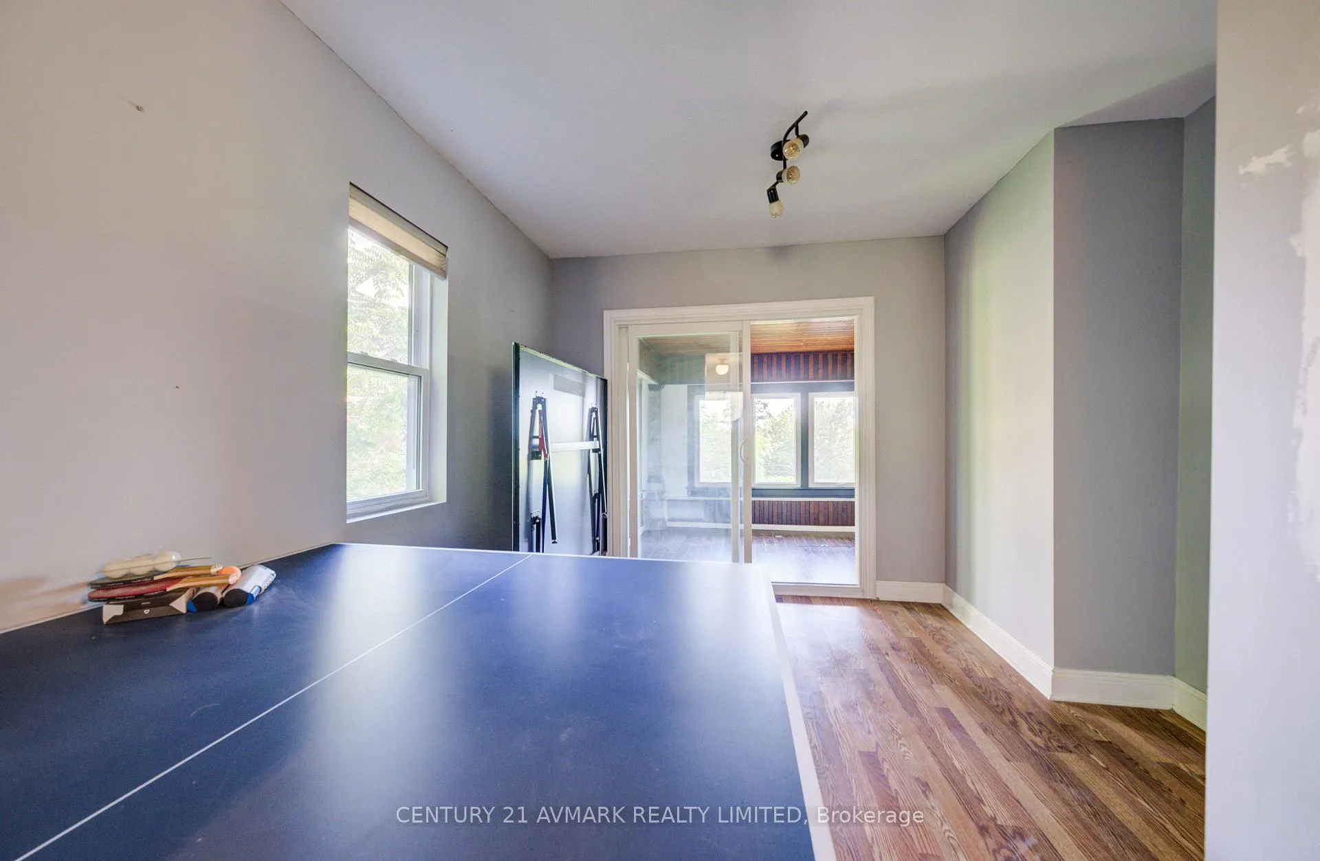 Photo 10 of 3332 King Street, Lincoln, Lincoln-Jordan/Vineland — HOMEH
