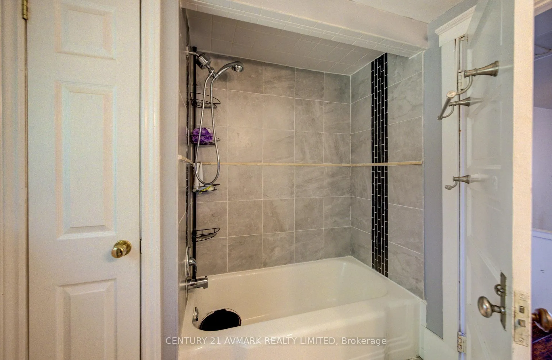 Photo 26 of 3332 King Street, Lincoln, Lincoln-Jordan/Vineland — HOMEH