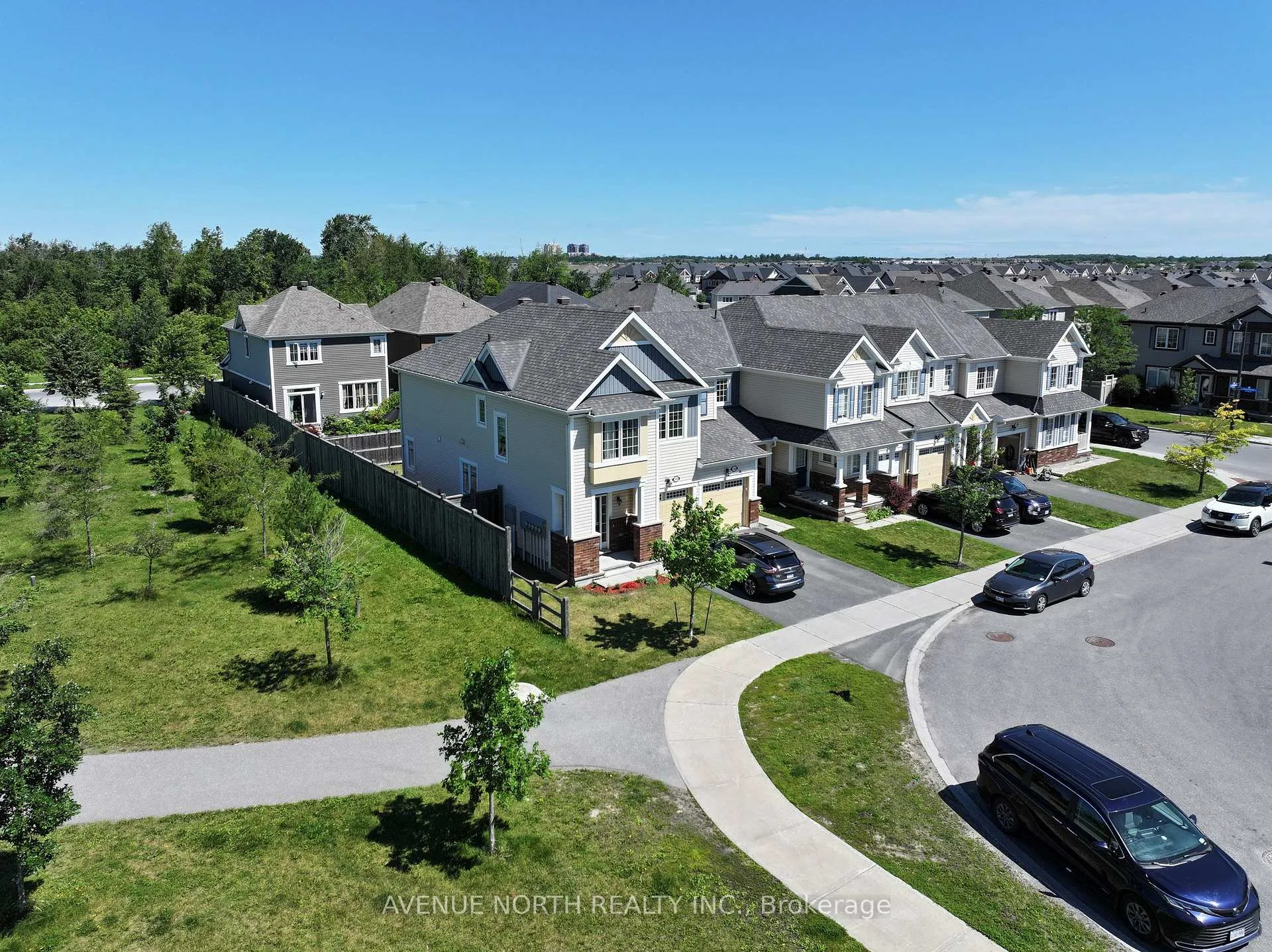 Photo 1 of 558 Ensatina Crescent, Ottawa, Barrhaven - Half Moon Bay — HOMEH