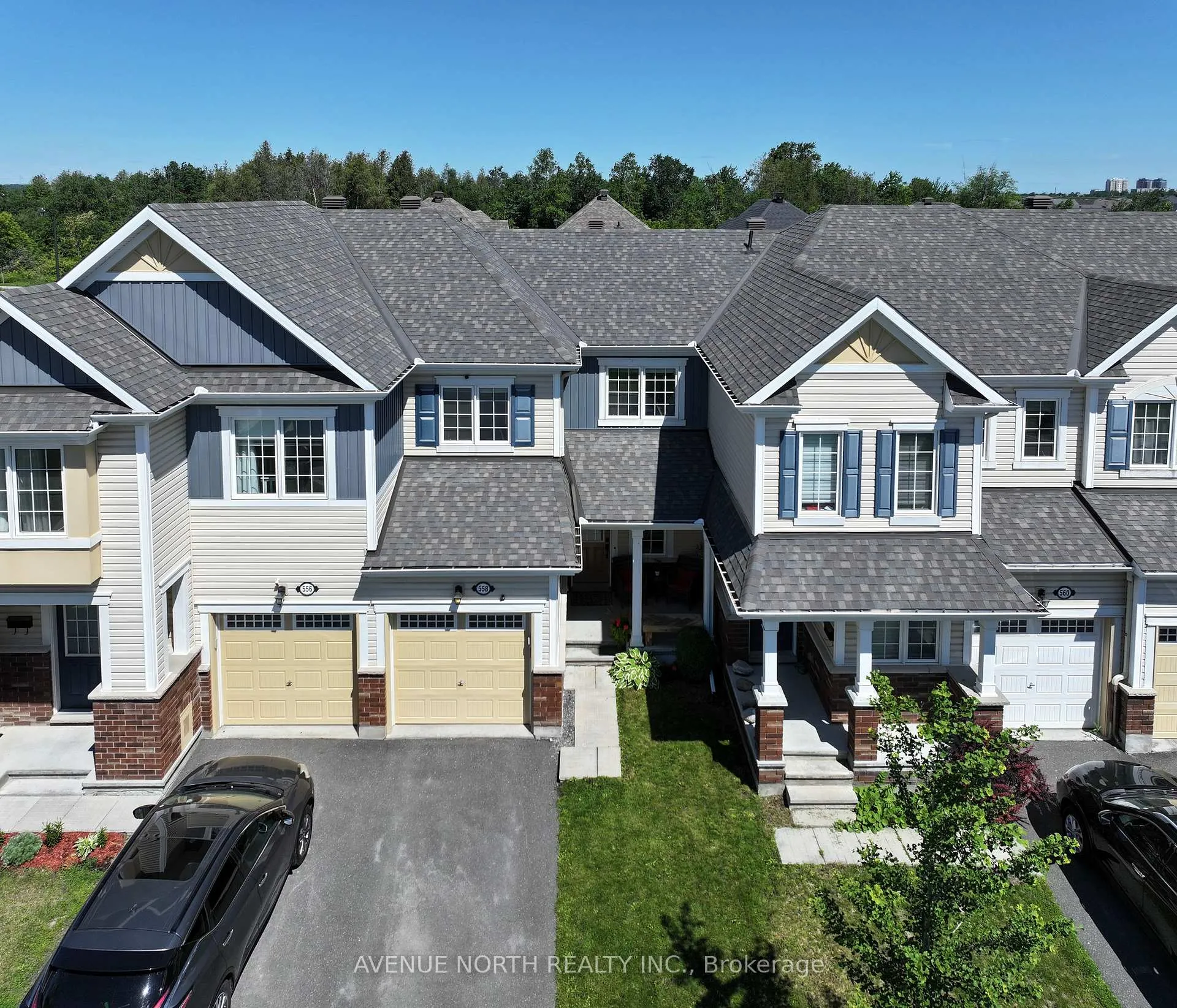 Photo 2 of 558 Ensatina Crescent, Ottawa, Barrhaven - Half Moon Bay — HOMEH