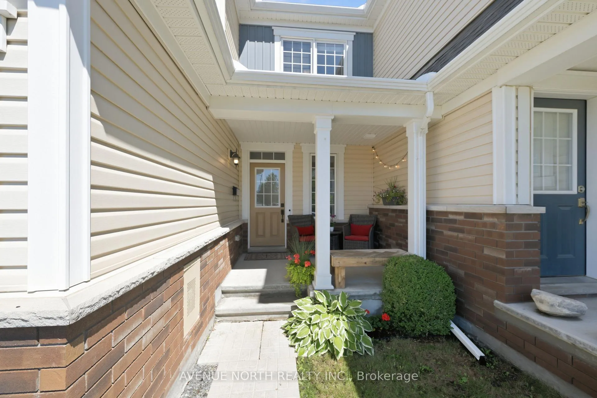 Photo 4 of 558 Ensatina Crescent, Ottawa, Barrhaven - Half Moon Bay — HOMEH