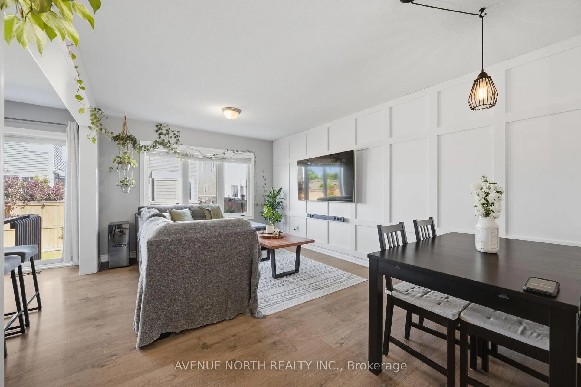 Photo 11 of 558 Ensatina Crescent, Ottawa, Barrhaven - Half Moon Bay — HOMEH
