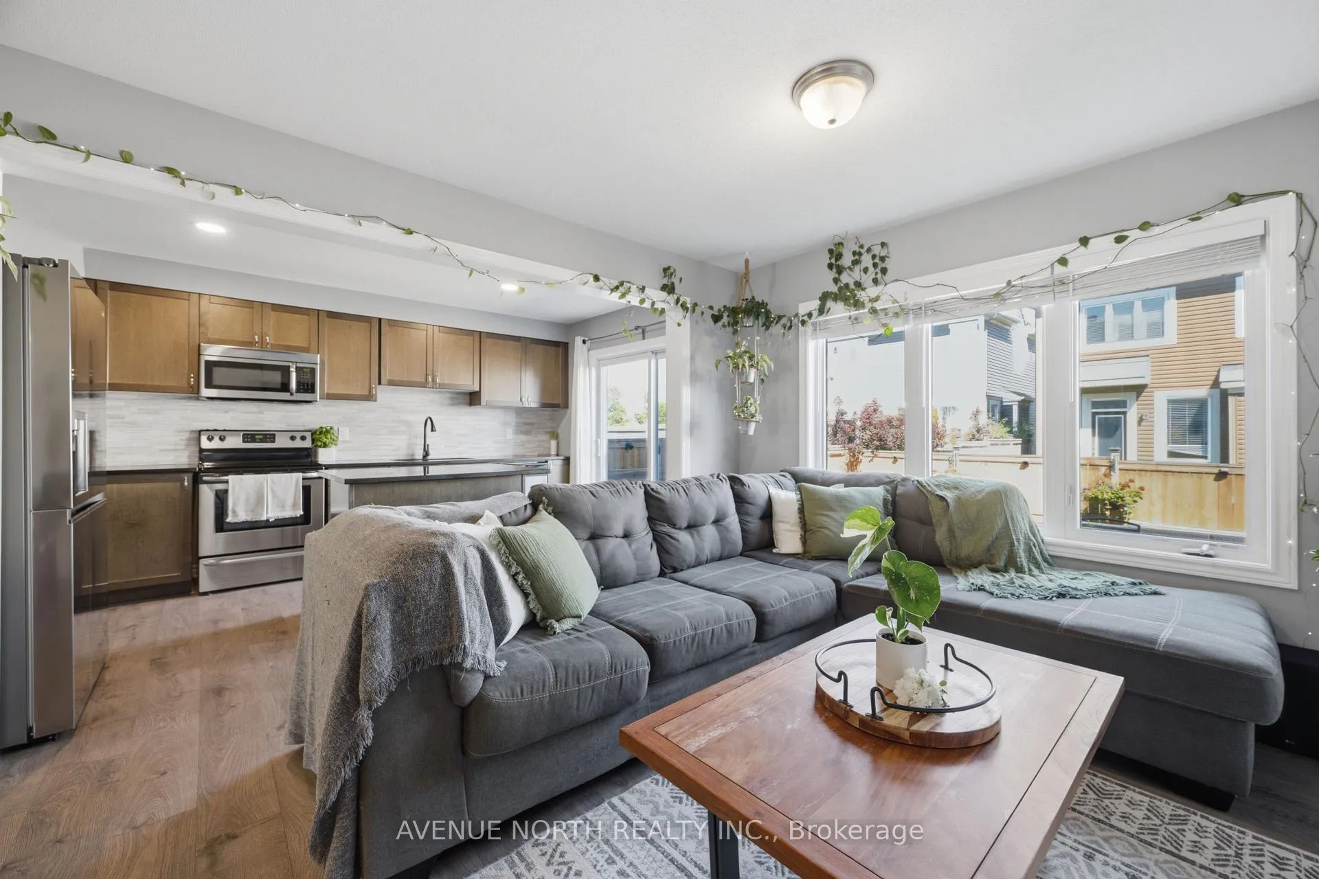 Photo 20 of 558 Ensatina Crescent, Ottawa, Barrhaven - Half Moon Bay — HOMEH