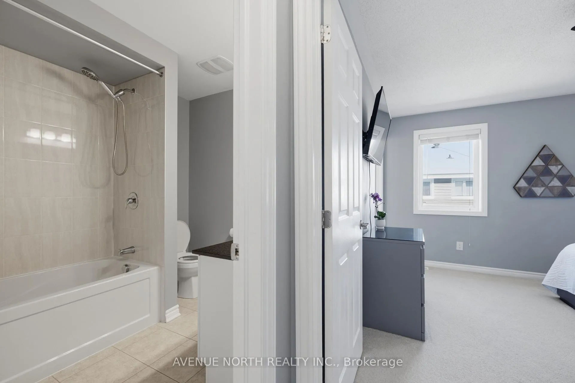 Photo 26 of 558 Ensatina Crescent, Ottawa, Barrhaven - Half Moon Bay — HOMEH