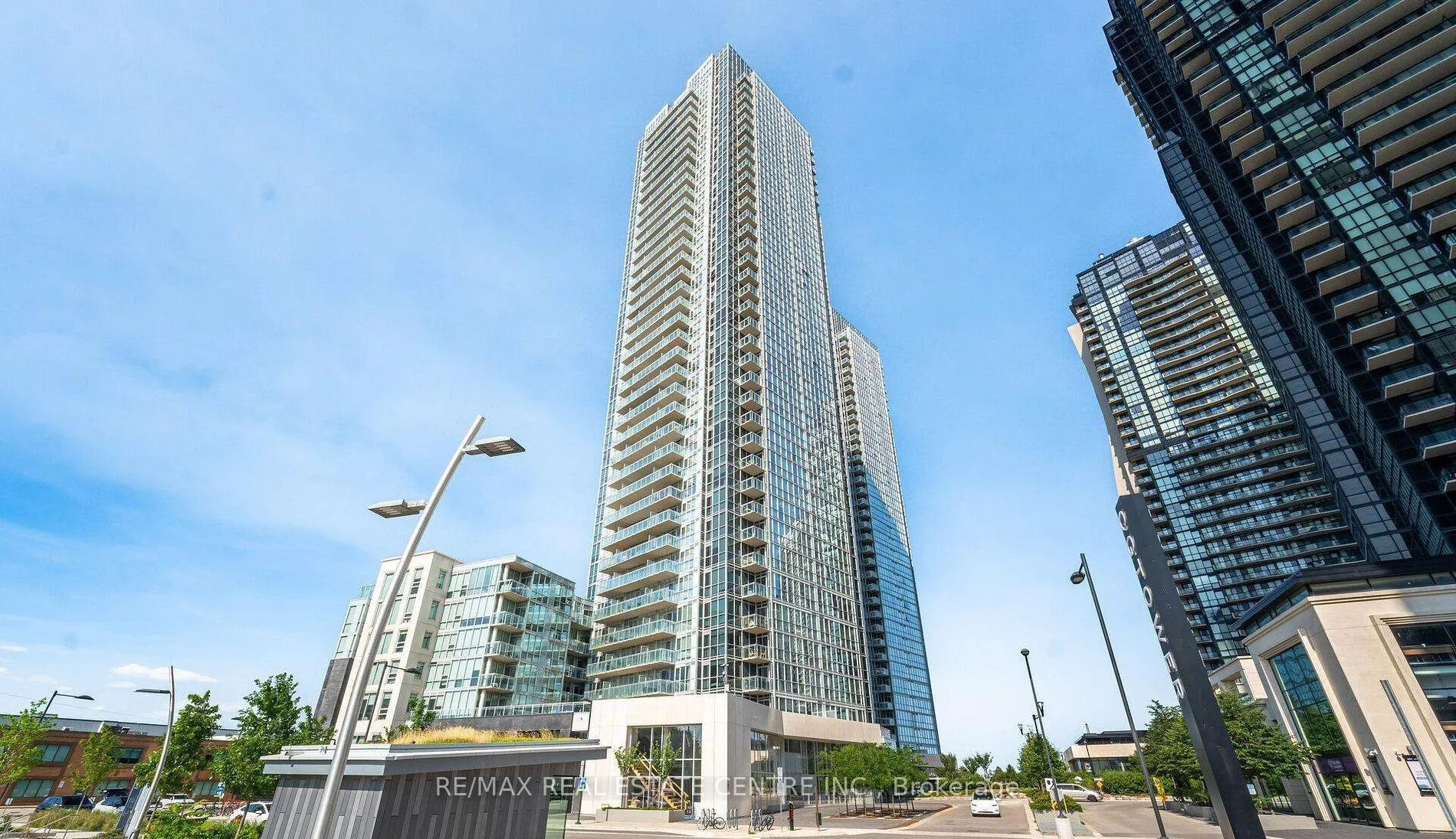 Photo 1 of Unit 1210, 2916 Highway 7 Road, Vaughan, Concord — HOMEH
