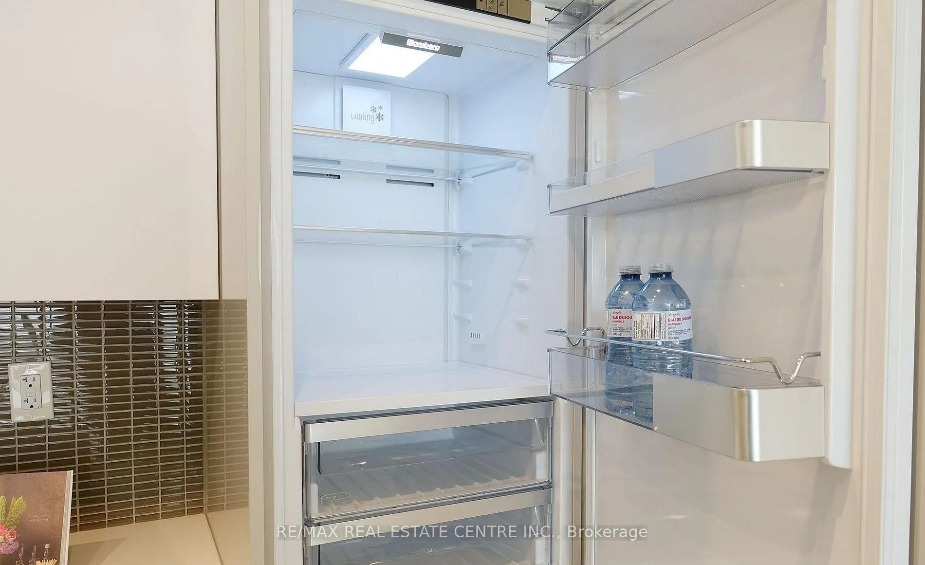 Photo 10 of Unit 1210, 2916 Highway 7 Road, Vaughan, Concord — HOMEH