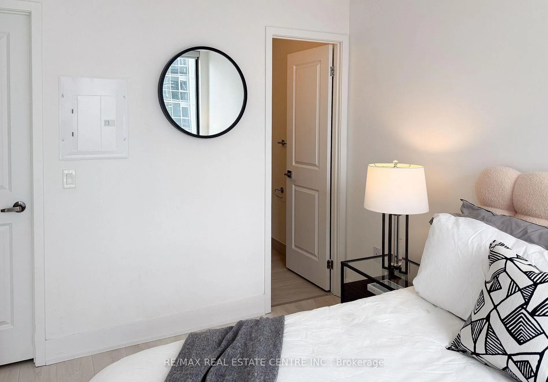 Photo 16 of Unit 1210, 2916 Highway 7 Road, Vaughan, Concord — HOMEH