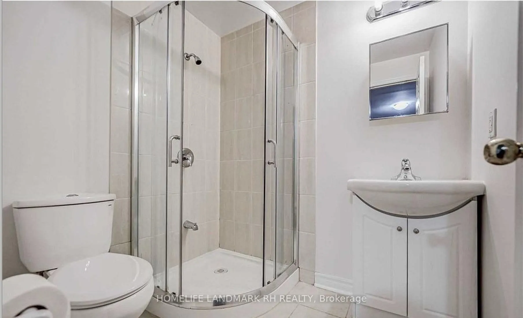 Photo 13 of 226 Helen Avenue, Markham, Village Green-South Unionville — HOMEH