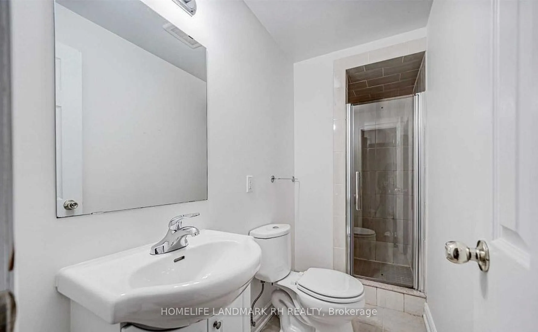 Photo 14 of 226 Helen Avenue, Markham, Village Green-South Unionville — HOMEH