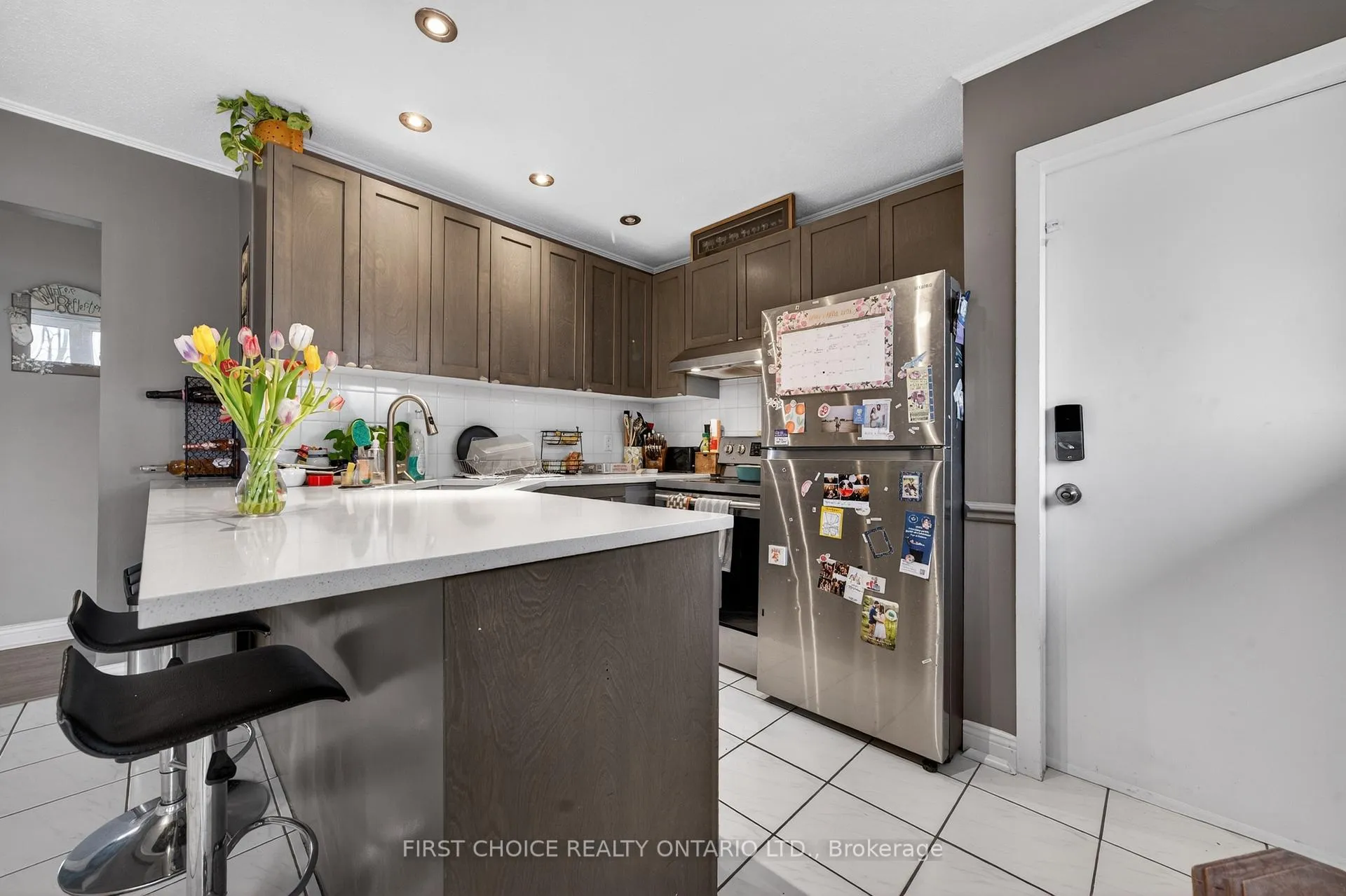 Photo 5 of 1307 Aurele Street, Ottawa, Pineview — HOMEH