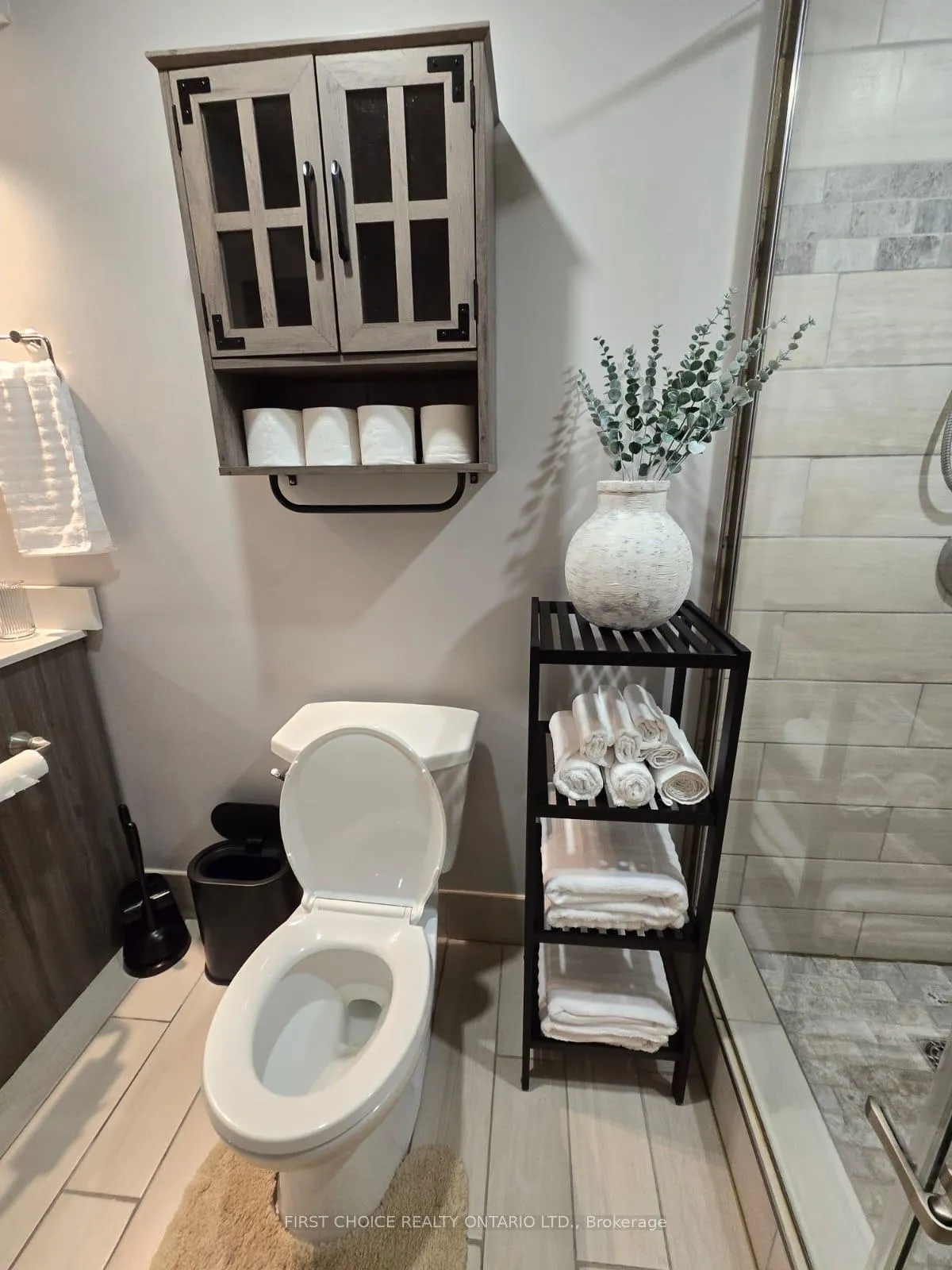 Photo 23 of 1307 Aurele Street, Ottawa, Pineview — HOMEH