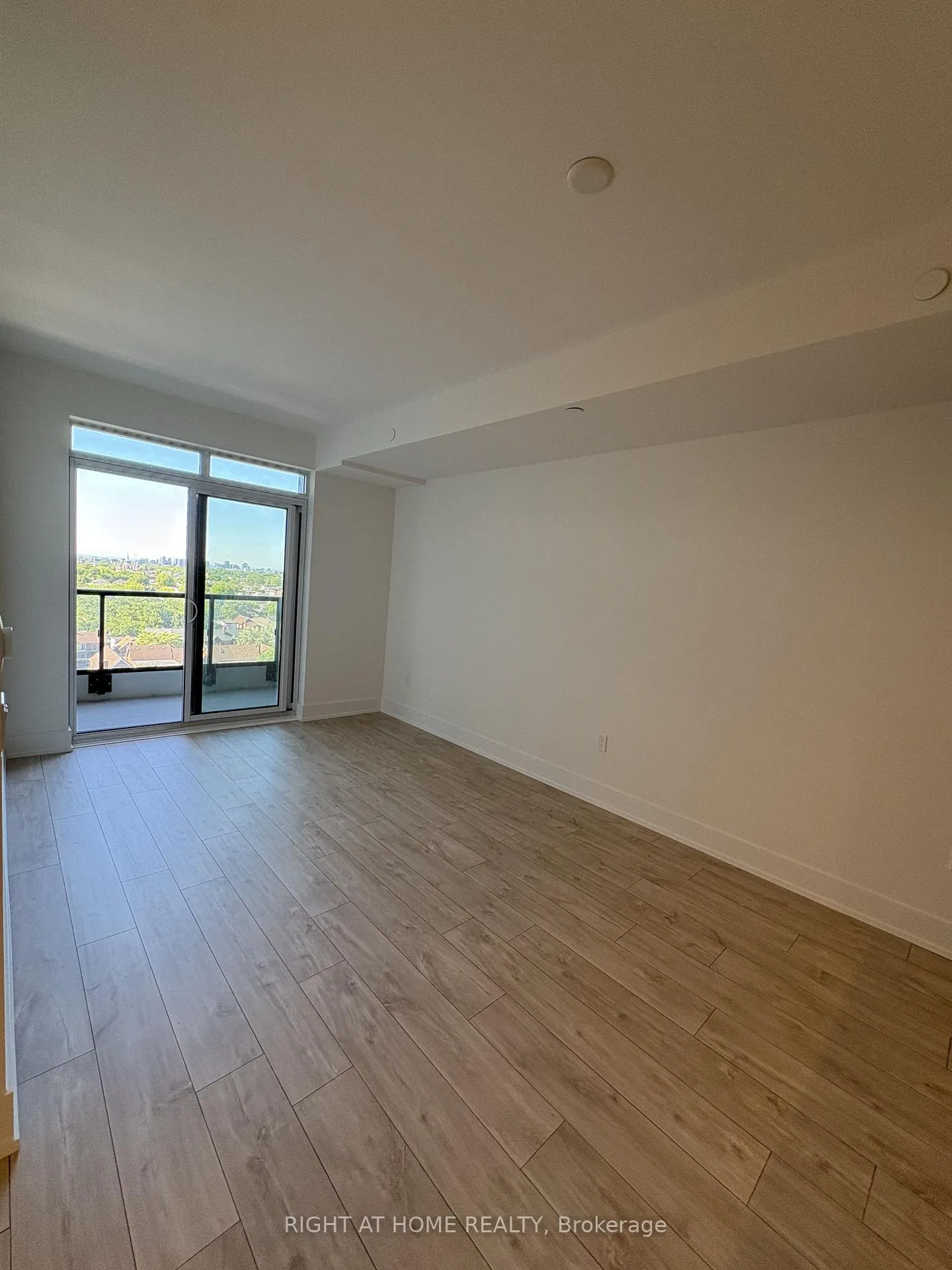 Photo 4 of Unit 832, 858 Dupont Street, Toronto, Dovercourt-Wallace Emerson-Junction — HOMEH