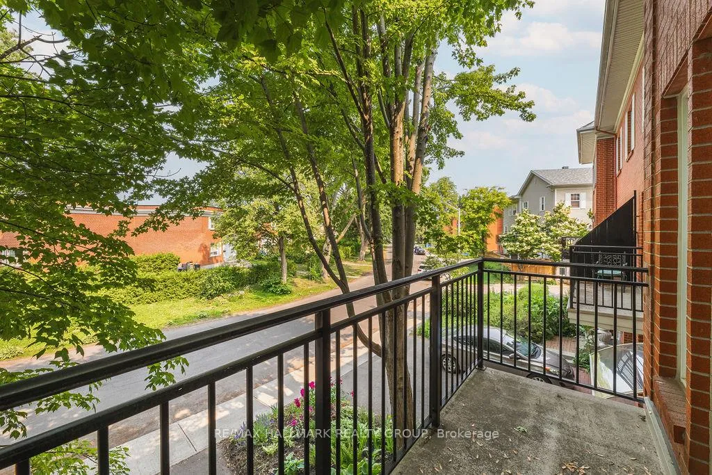 Photo 36 of 257 Mart Circle, Ottawa, Manor Park — HOMEH