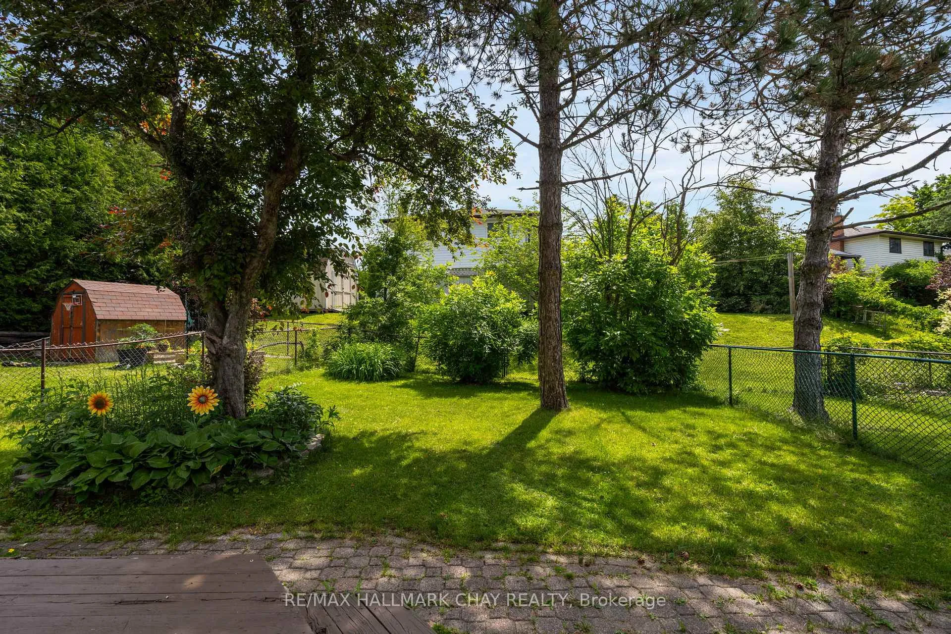 Photo 26 of 230 Browning Trail, Barrie, Letitia Heights — HOMEH