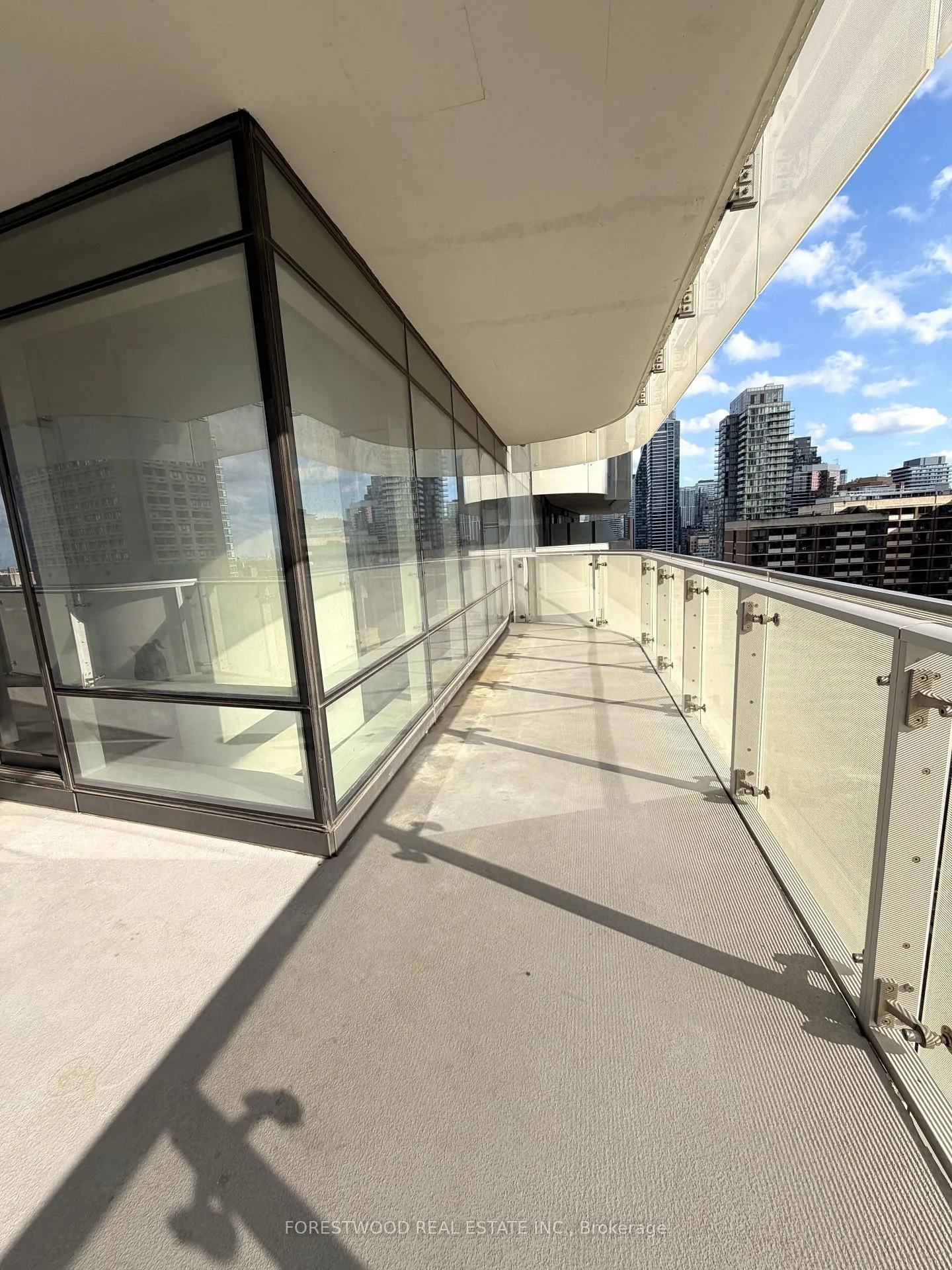 Photo 11 of Unit 1410, 1 Bloor Street E, Toronto, Church-Yonge Corridor — HOMEH