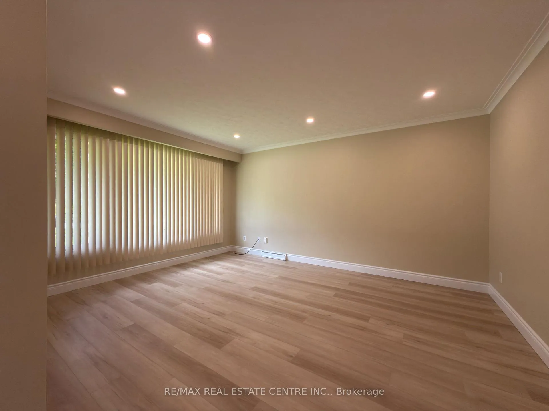 Photo 3 of Unit UPPER, 53 Guelph Street, Guelph, Junction/Onward Willow — HOMEH