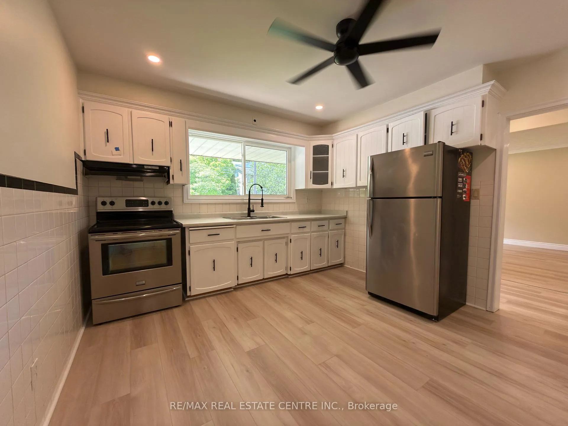 Photo 4 of Unit UPPER, 53 Guelph Street, Guelph, Junction/Onward Willow — HOMEH