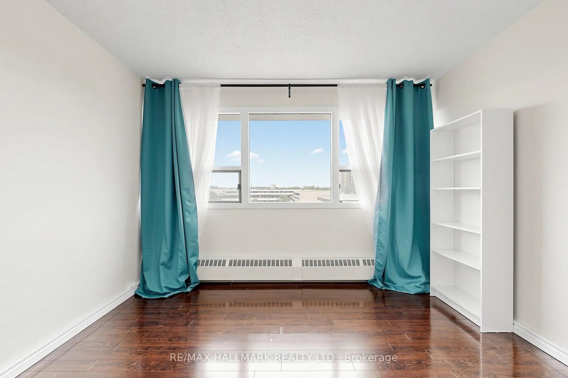 Photo 20 of Unit 701, 100 Leeward Glenway, Toronto, Flemingdon Park — HOMEH