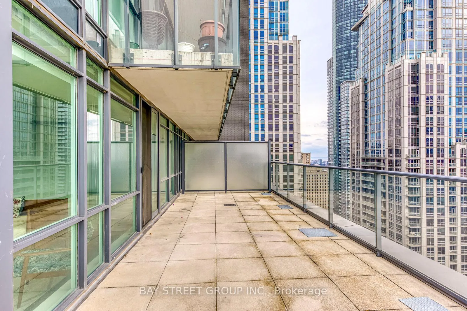 Photo 37 of Unit Ph608, 770 Bay Street, Toronto, Bay Street Corridor — HOMEH