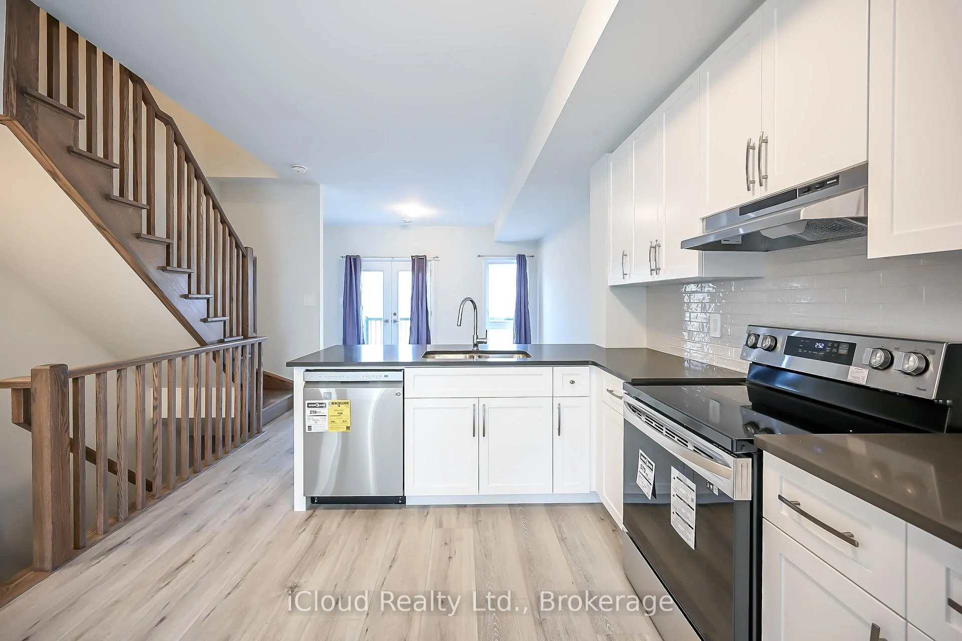 Photo 4 of Unit 58, 720 Grey Street, Brantford, Echo Place — HOMEH