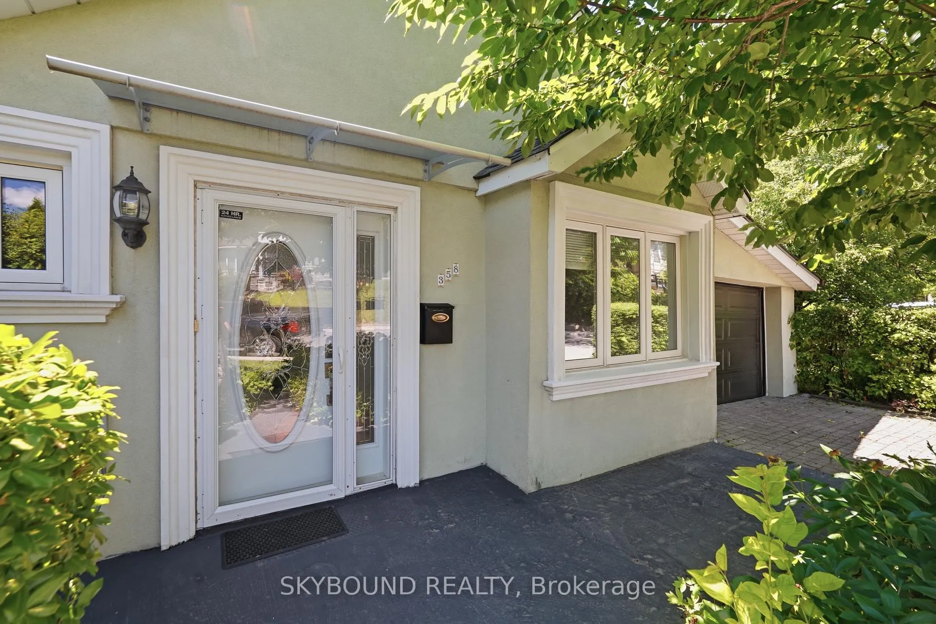 Photo 5 of 358 Silverthorn Avenue, Toronto, Keelesdale-Eglinton West — HOMEH
