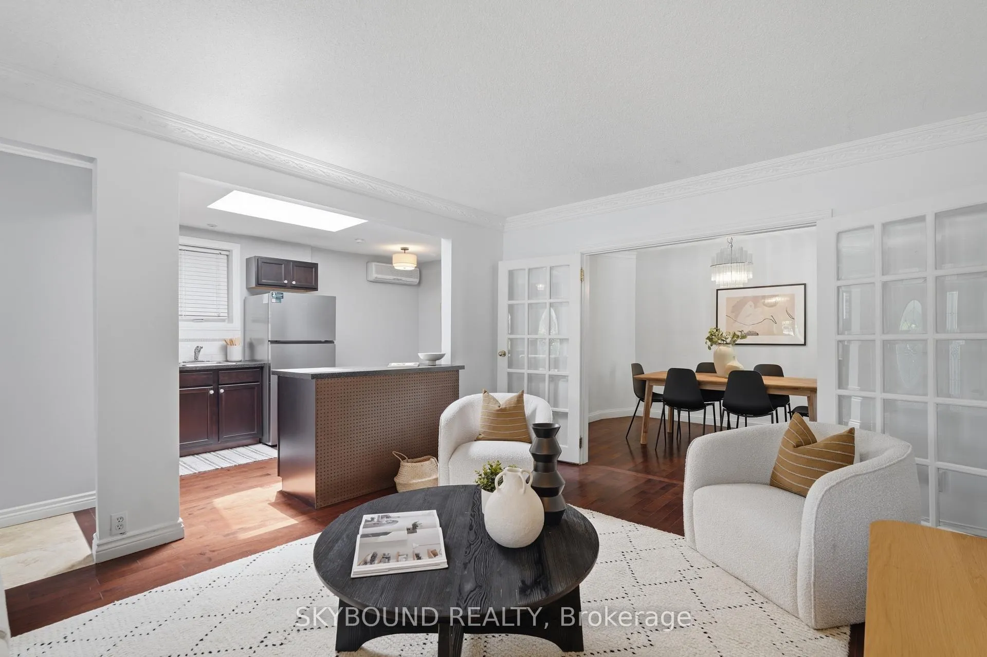 Photo 8 of 358 Silverthorn Avenue, Toronto, Keelesdale-Eglinton West — HOMEH