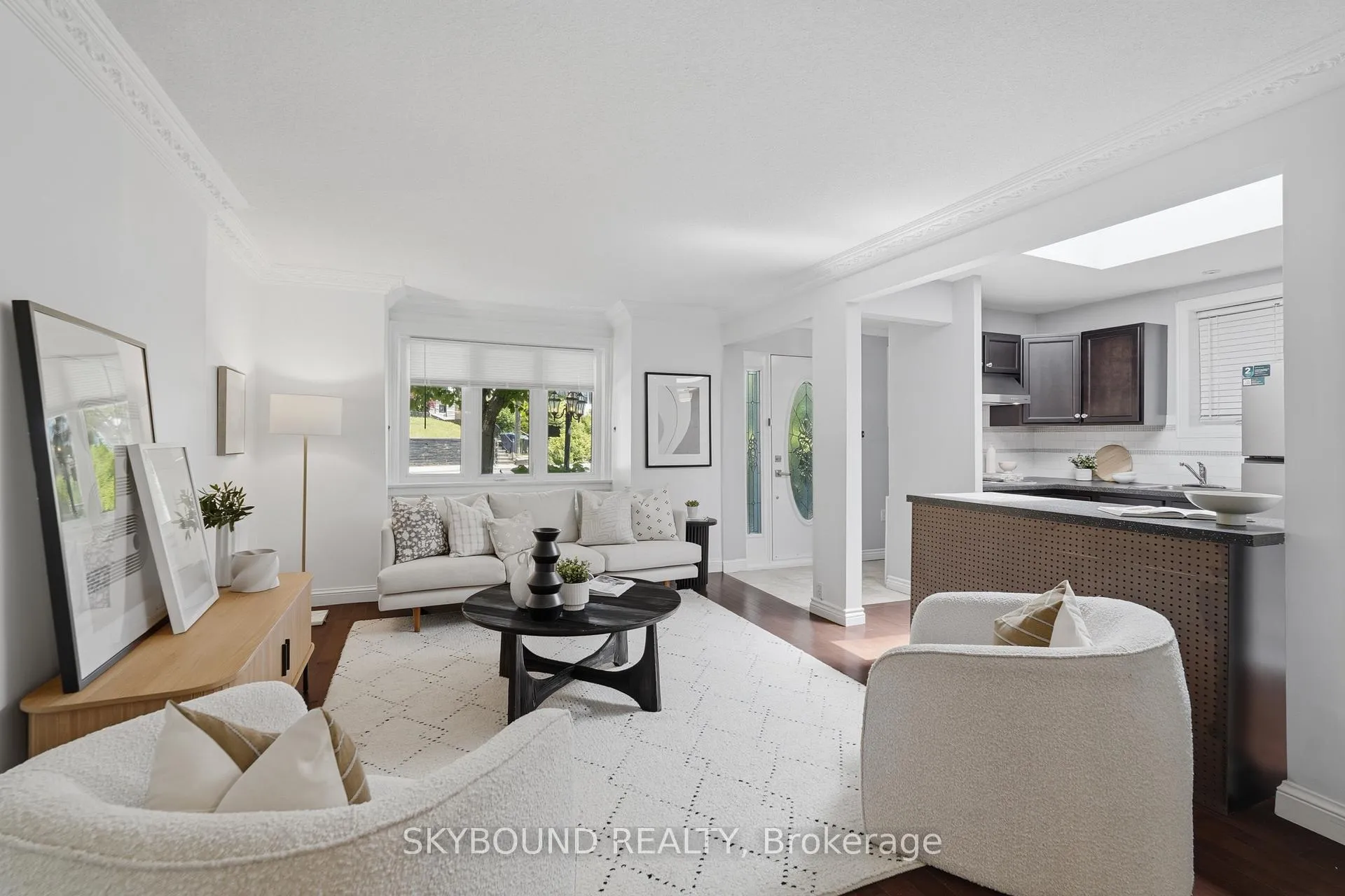 Photo 10 of 358 Silverthorn Avenue, Toronto, Keelesdale-Eglinton West — HOMEH