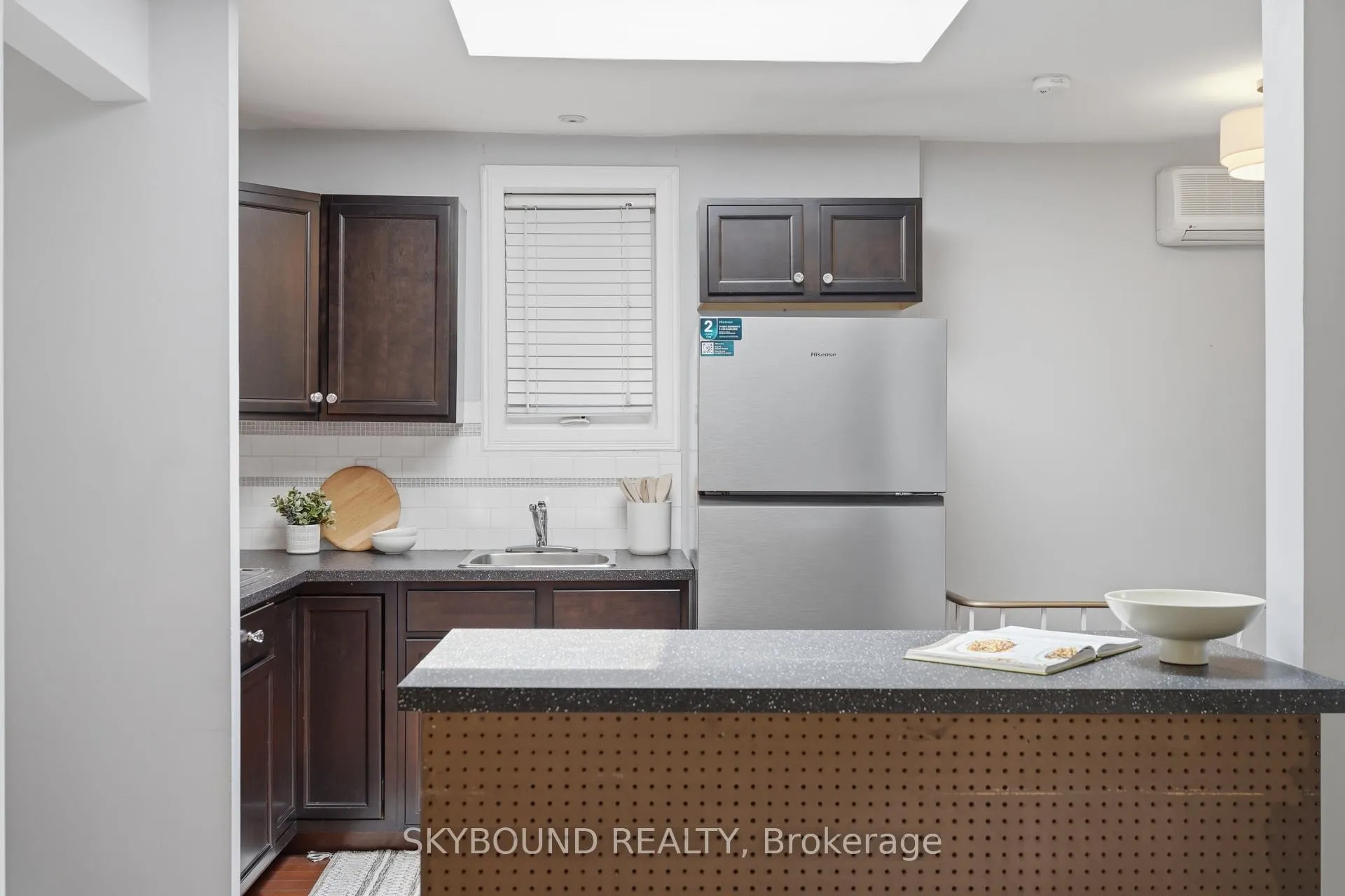 Photo 14 of 358 Silverthorn Avenue, Toronto, Keelesdale-Eglinton West — HOMEH