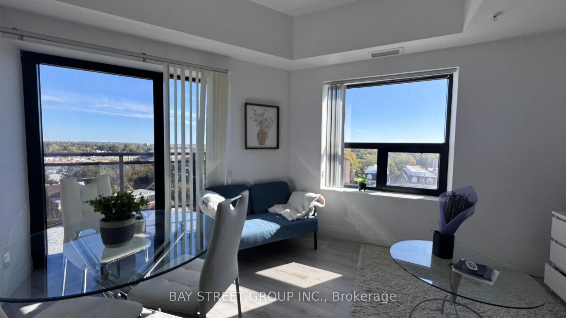 Photo 3 of Unit 813, 652 Princess Street, Kingston, Central City East — HOMEH