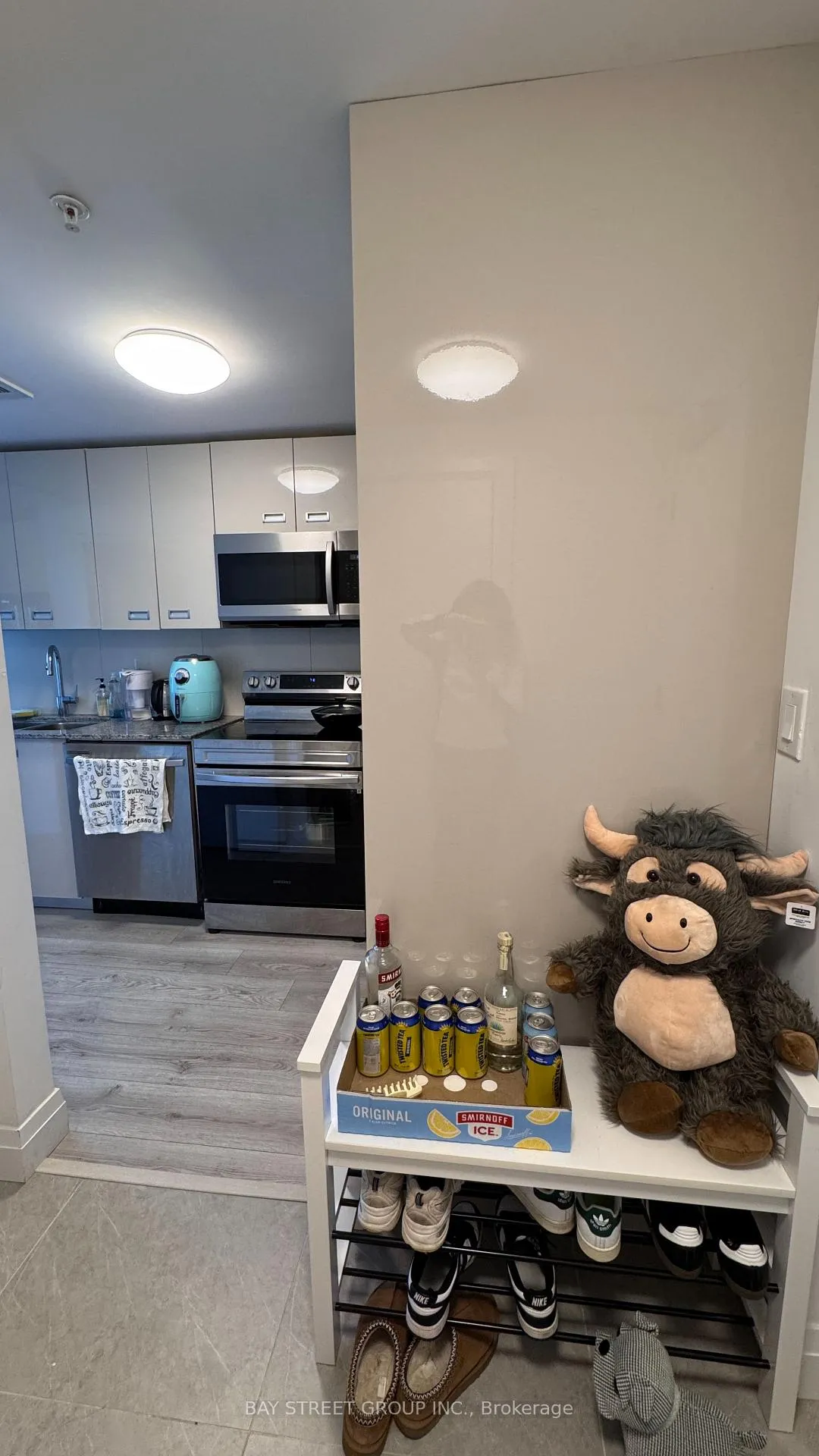 Photo 8 of Unit 813, 652 Princess Street, Kingston, Central City East — HOMEH