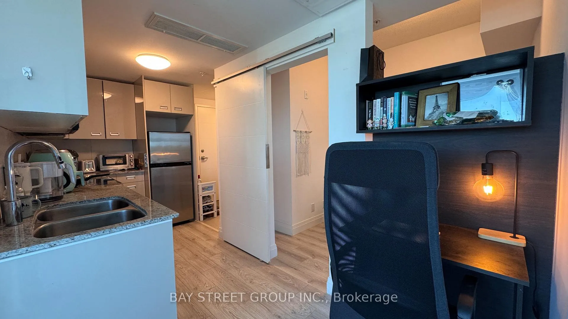 Photo 17 of Unit 813, 652 Princess Street, Kingston, Central City East — HOMEH
