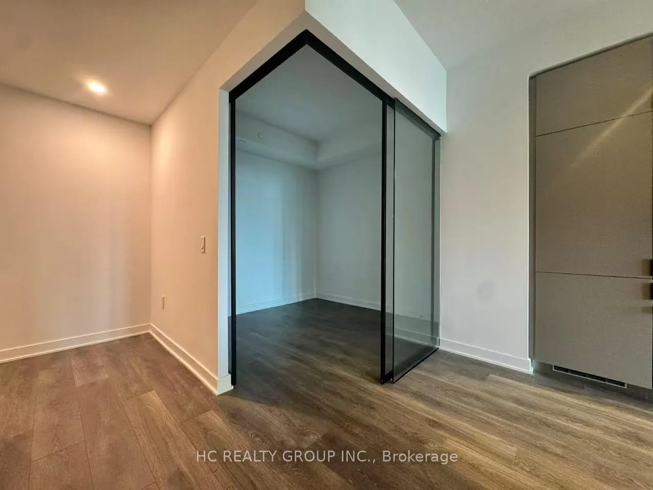 Photo 5 of Unit 2104, 55 Charles Street E, Toronto, Church-Yonge Corridor — HOMEH