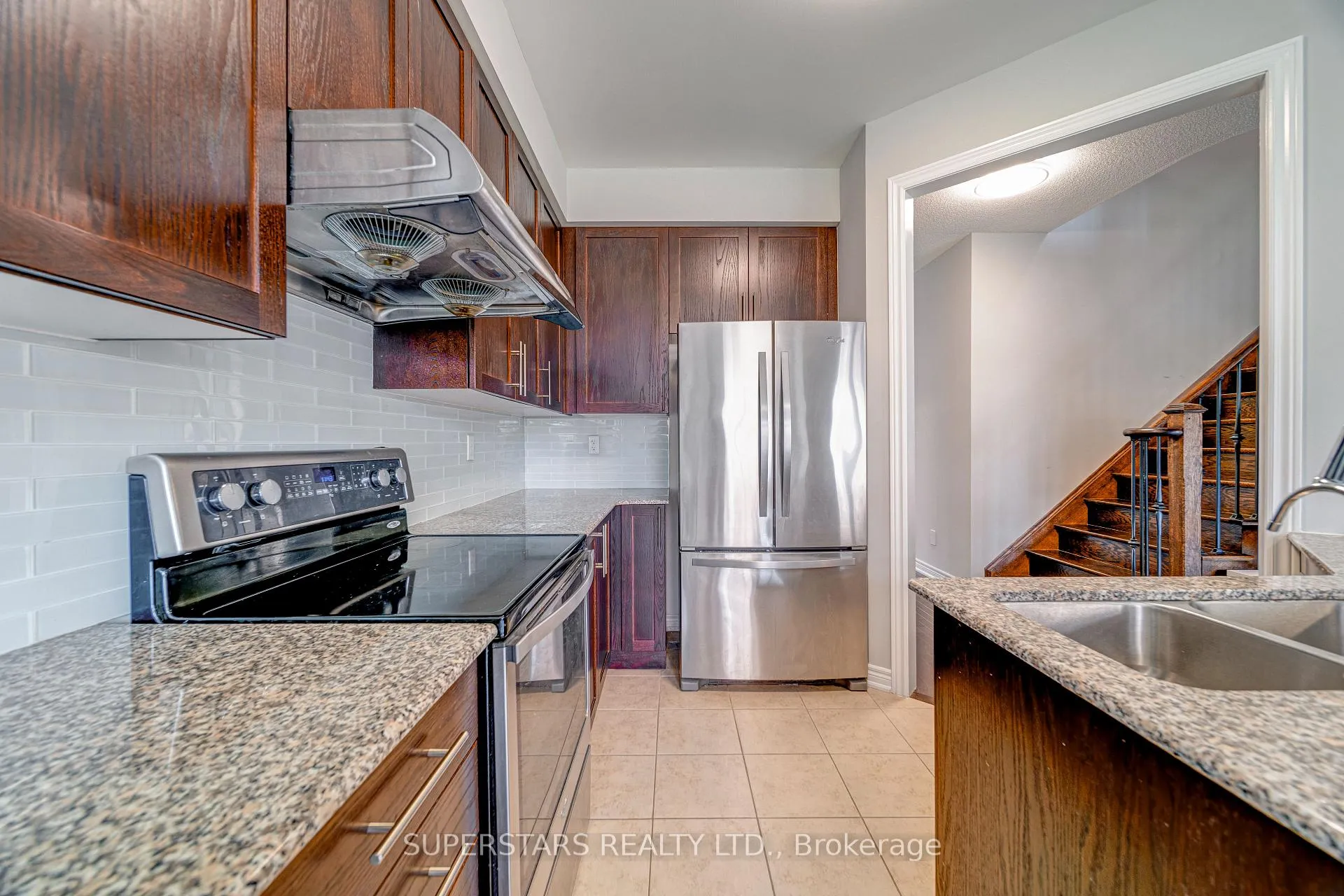 Photo 11 of 48 Manila Avenue, Markham, Berczy — HOMEH