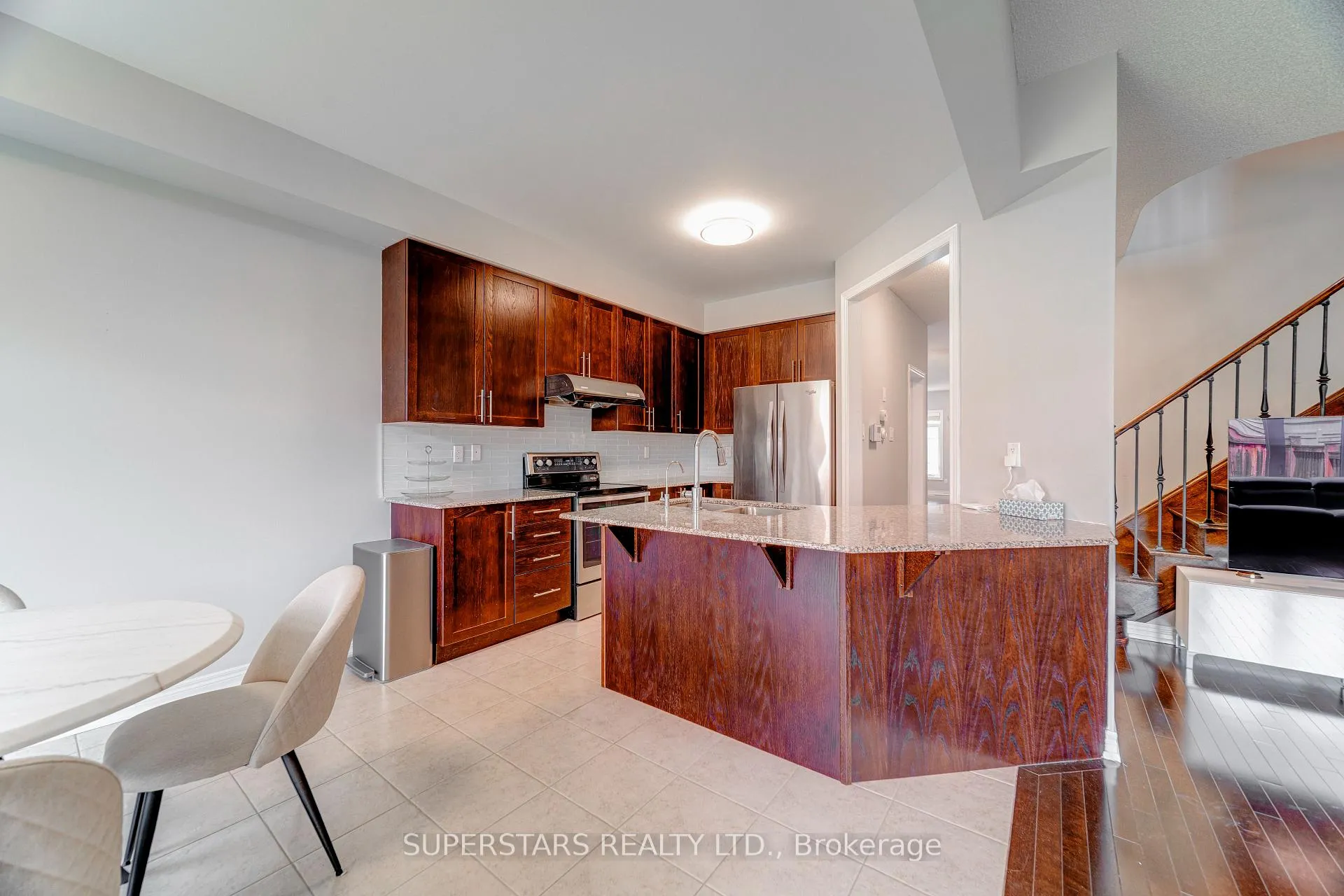 Photo 14 of 48 Manila Avenue, Markham, Berczy — HOMEH