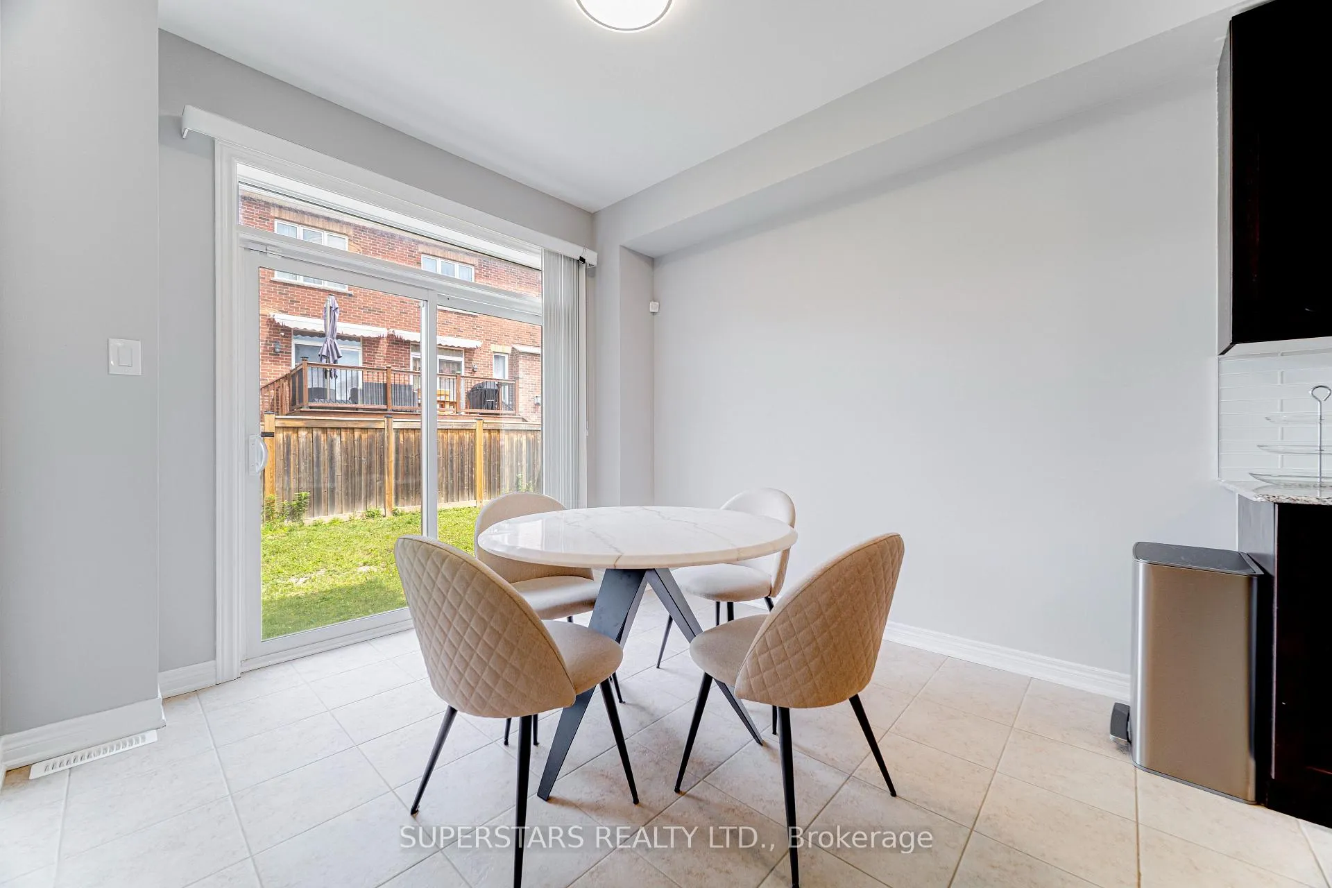 Photo 16 of 48 Manila Avenue, Markham, Berczy — HOMEH
